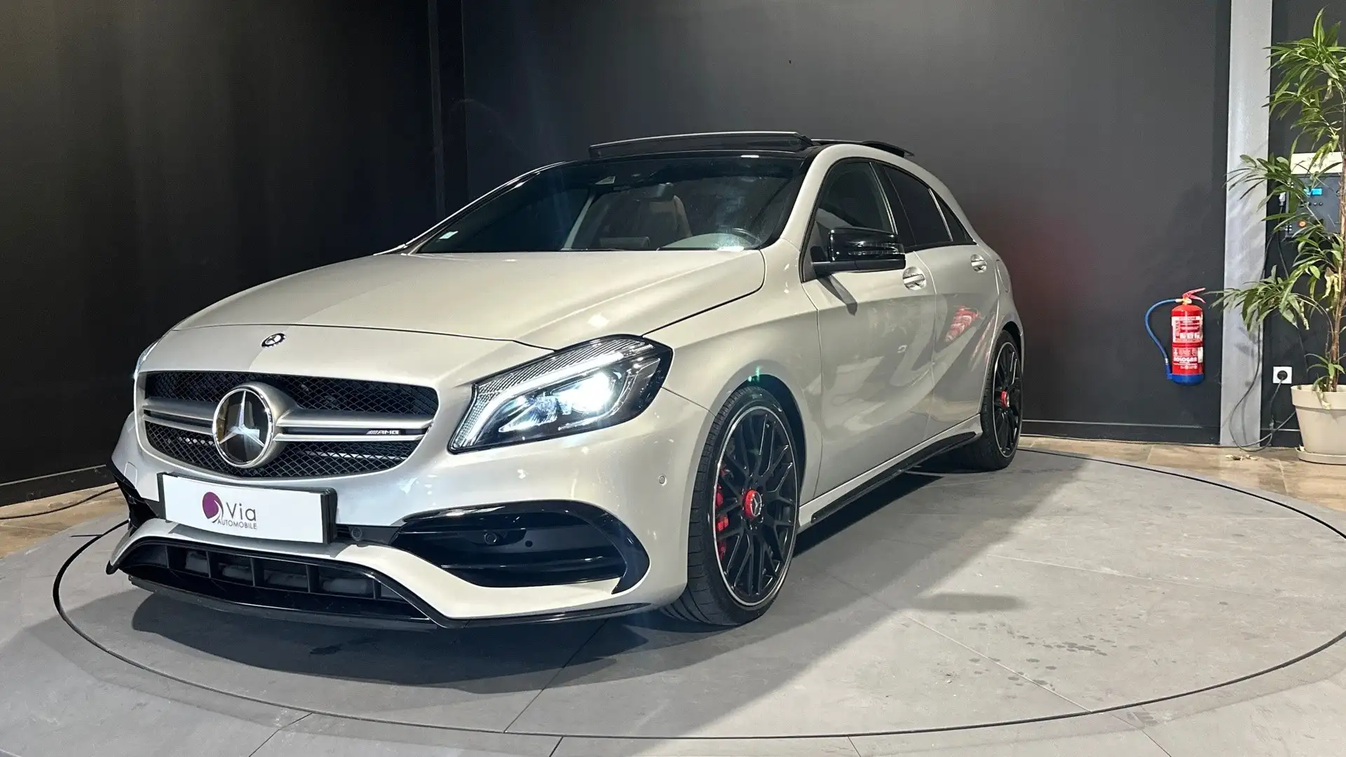 Mercedes-Benz A 45 AMG 45 AMG PERFORMANCE 4-Matic 381 Gris - 1