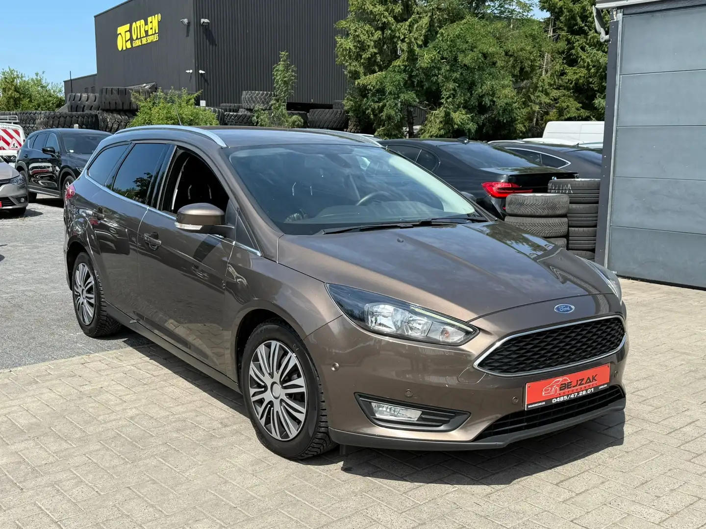 Ford Focus Turnier 1.0 EcoBoost 2018 1 jaar garantie - 1