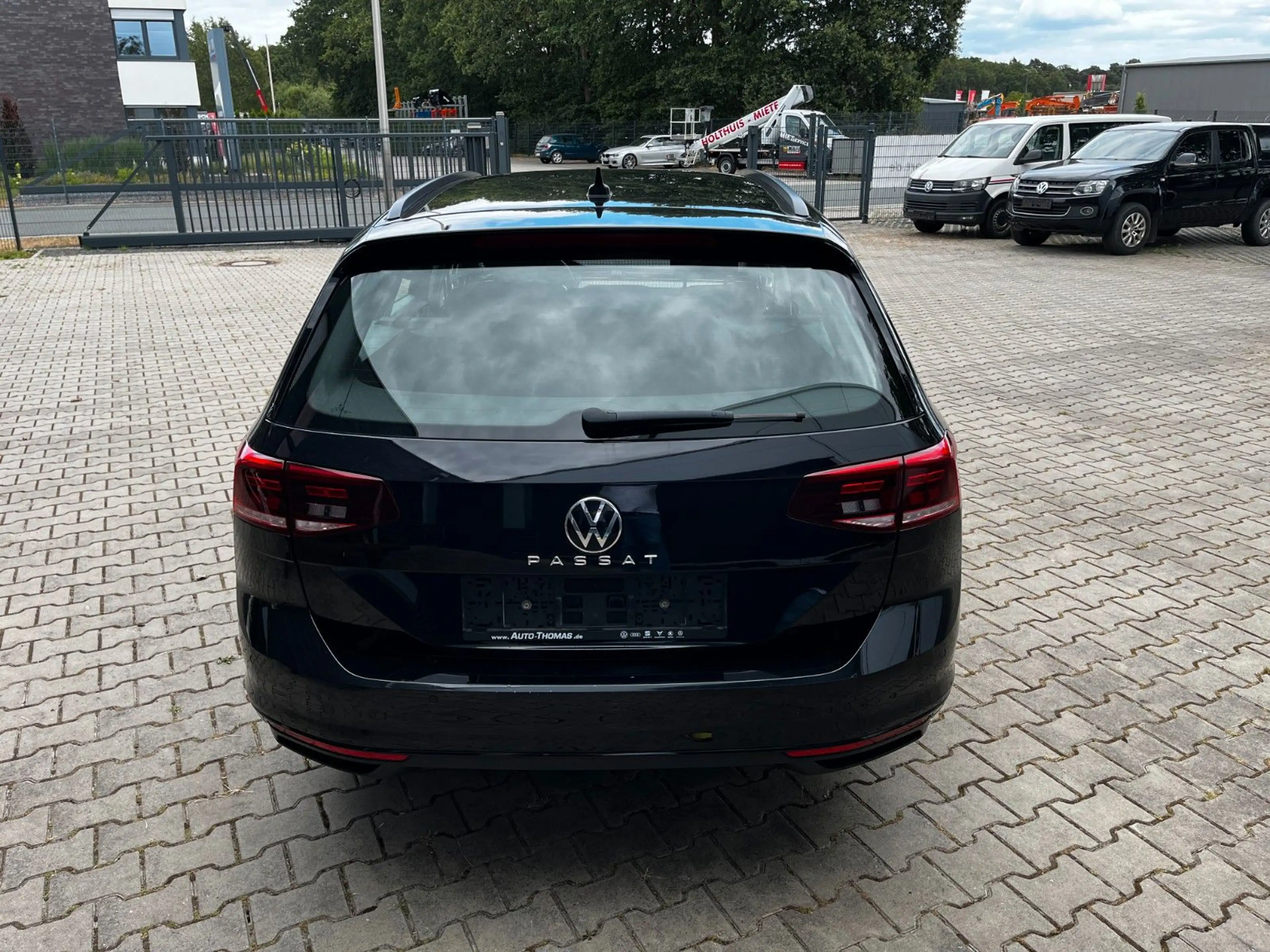 Volkswagen Passat Variant Passat 2.0 TDI Business/Aut/LED/NAVI/MWST — photo 5