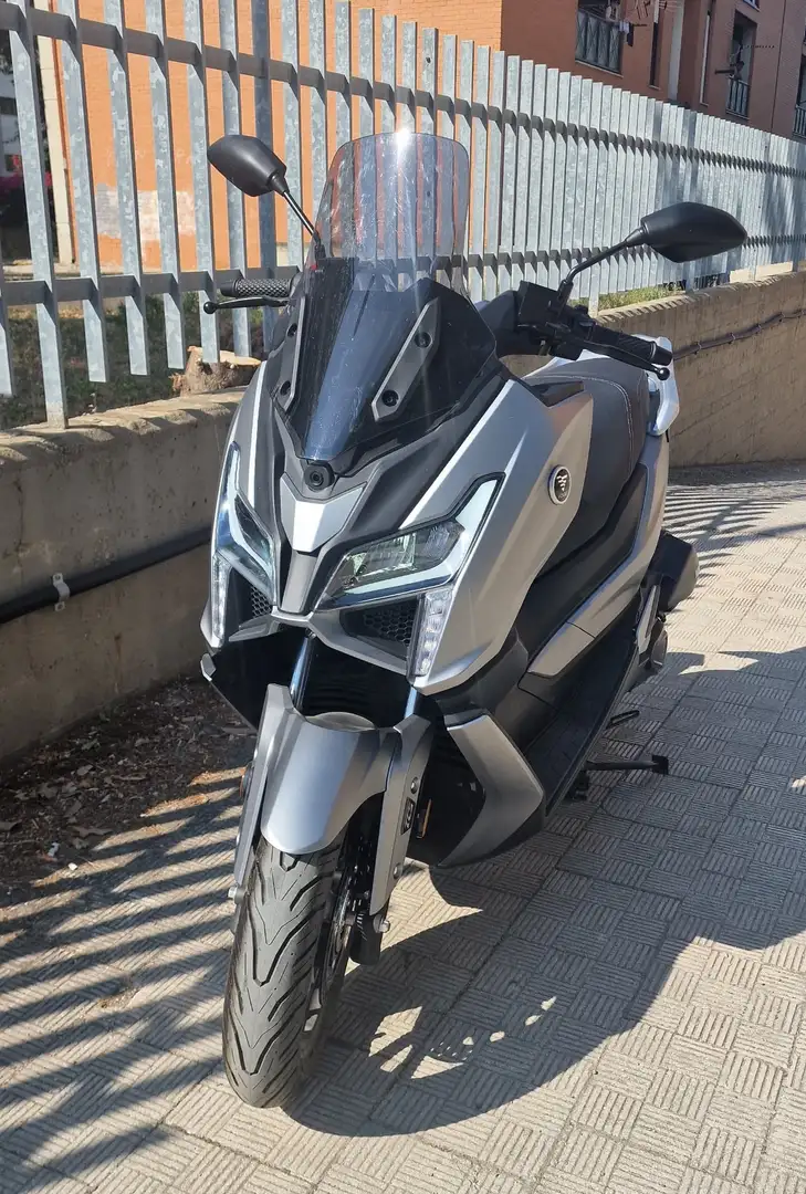 Voge Інші Sr1 125 Срібний - 1