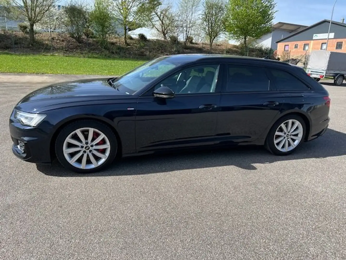 Audi A6 A6 Avant Plug-in-Hybrid Avant 55 TFSI e quattro S Niebieski - 2