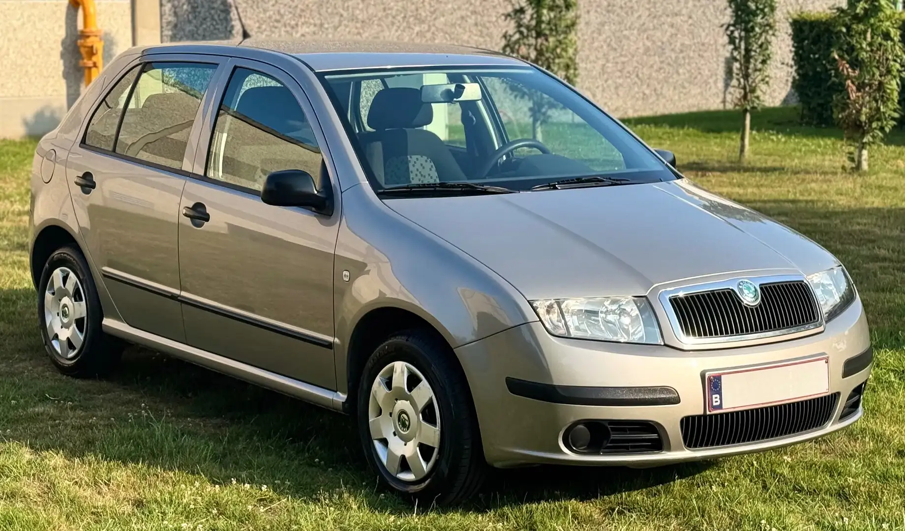Skoda Fabia 1.2i 12v Ambiente Silber - 1