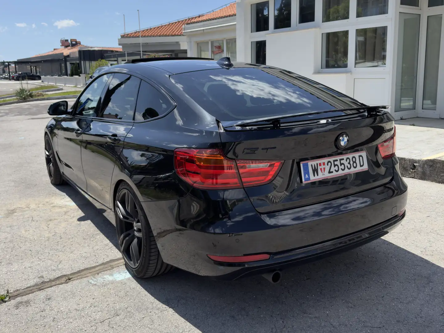BMW 320 320d Gran Turismo F34 - 2