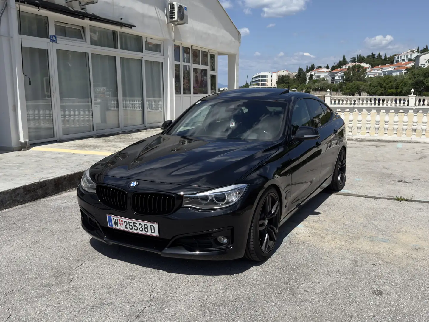 BMW 320 320d Gran Turismo F34 - 1