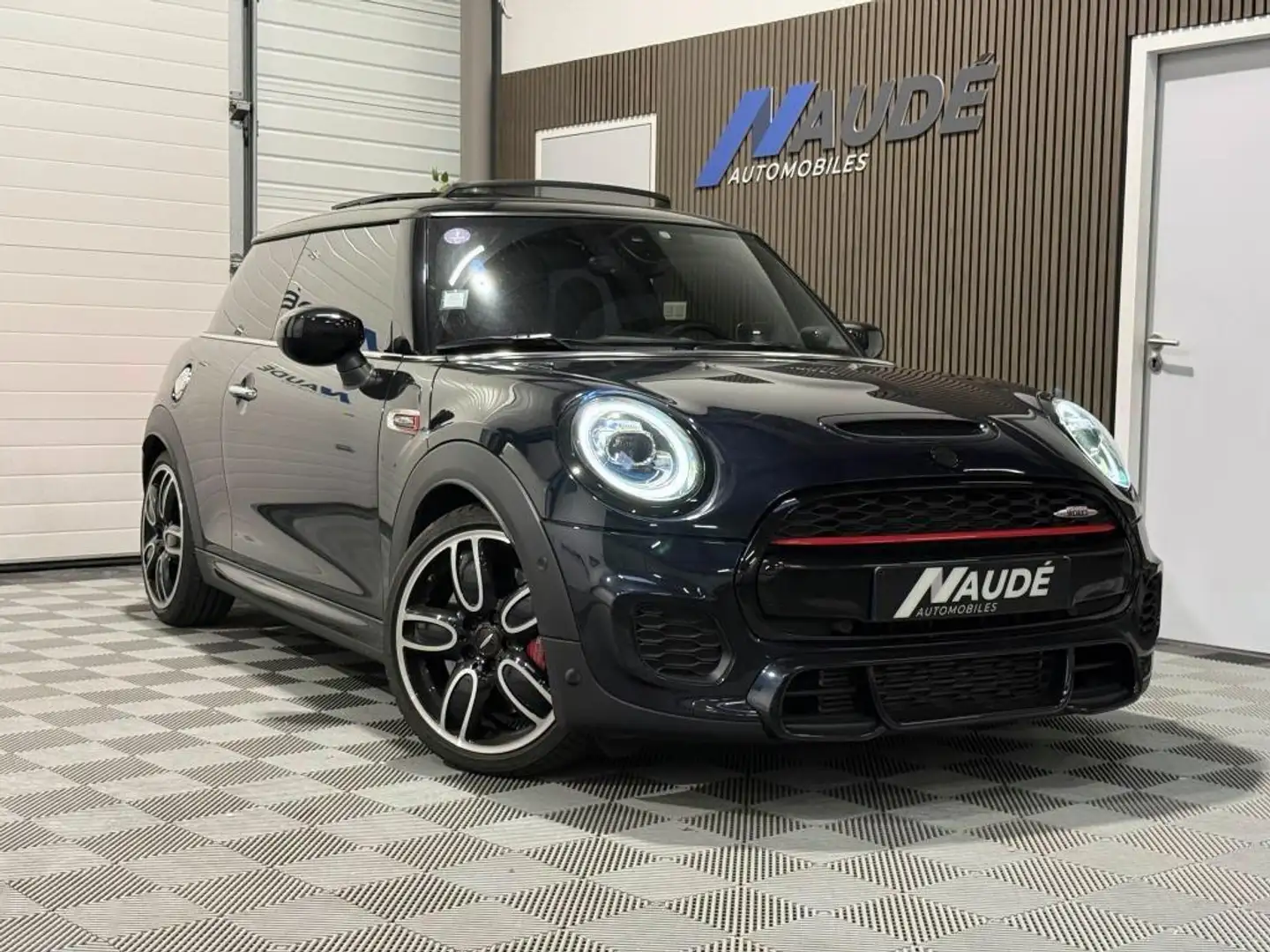 MINI John Cooper Works JCW 2.0i 231CH BVA Sport John Cooper Works F56 Azul - 1