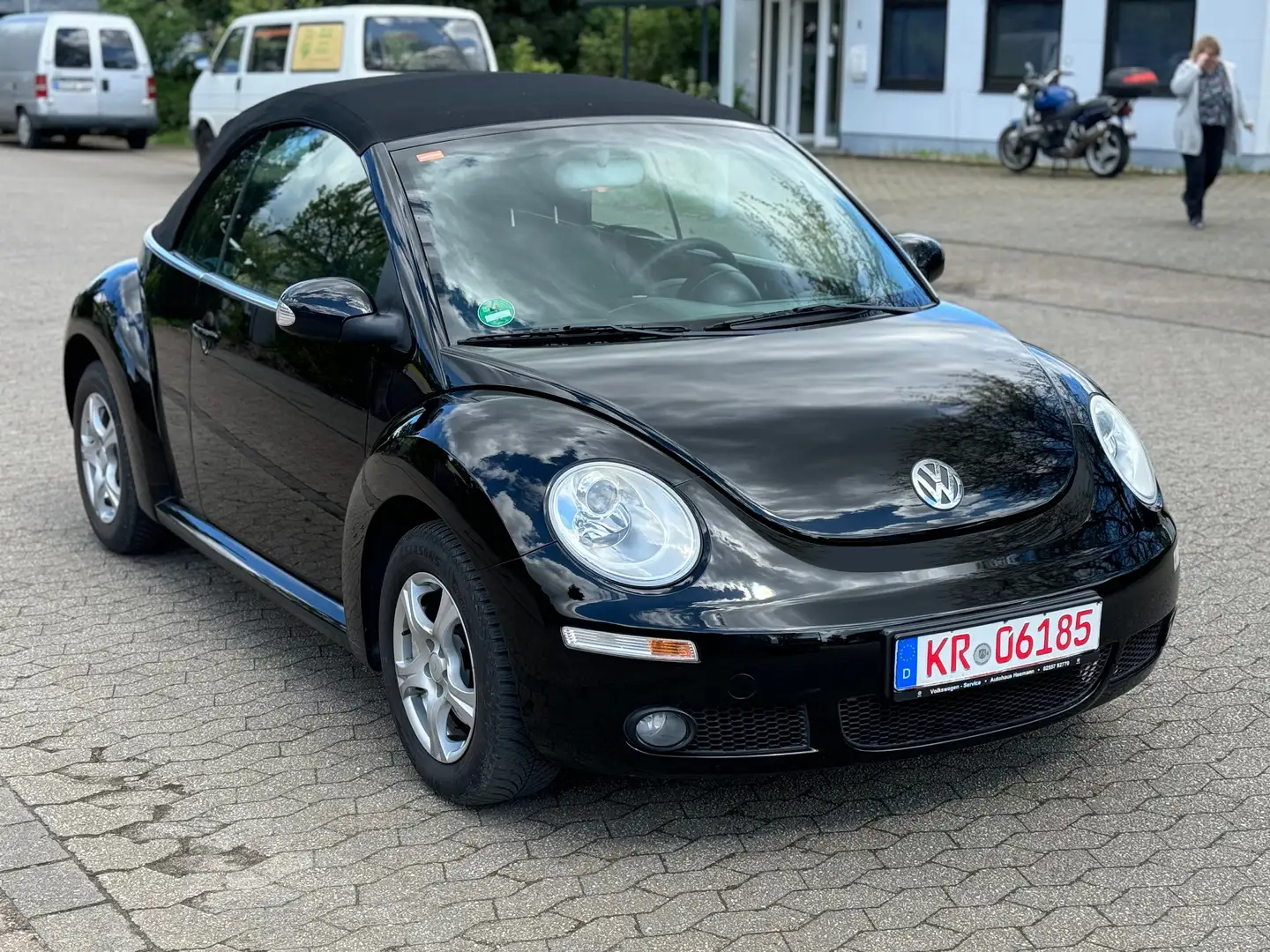 Volkswagen New Beetle 1.4 2 HAND VOLL SCHECKHEFT GEPFLEGT Negro - 2