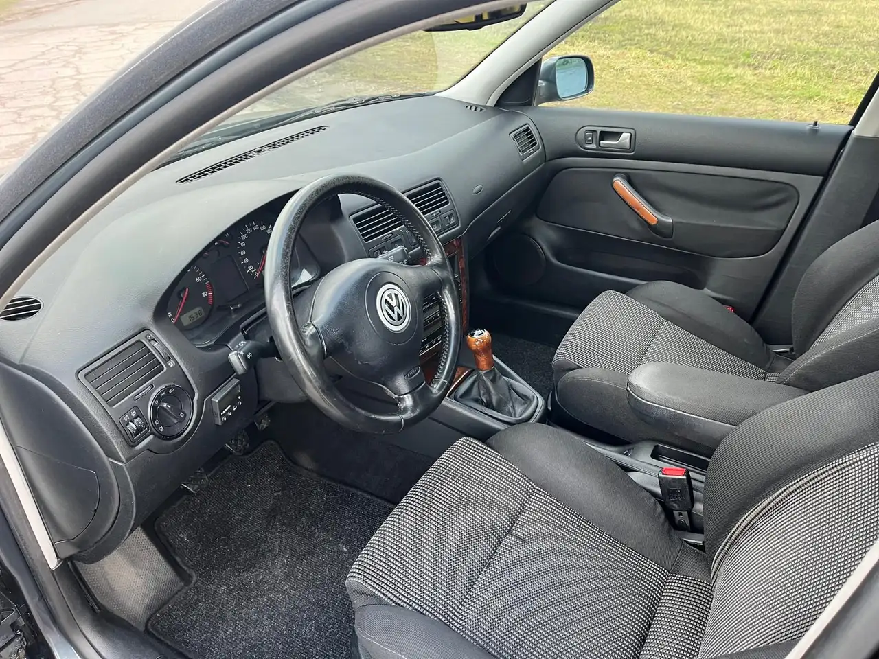 Volkswagen Bora Variant 2.3 V5 Trendline, foto 7