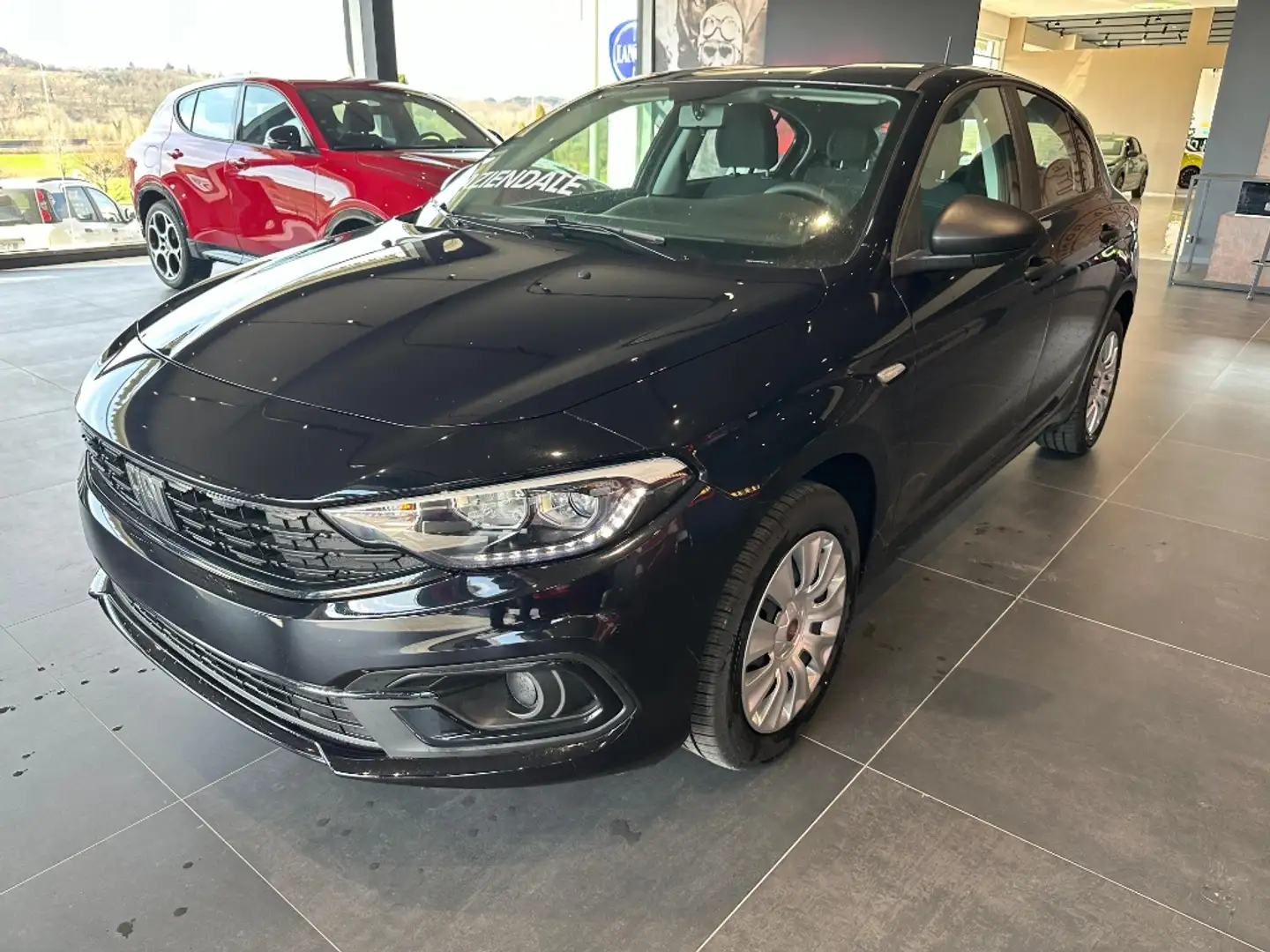Fiat Tipo 5 Porte 1.5 T4 Hybrid Nero - 1