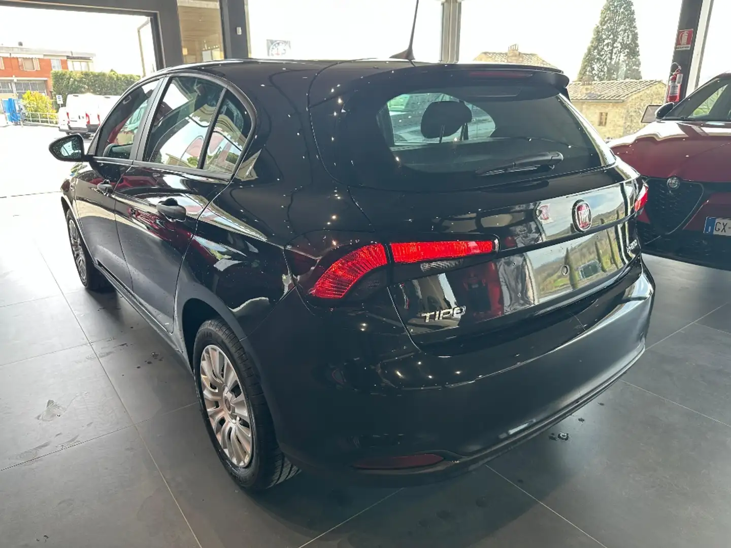 Fiat Tipo 5 Porte 1.5 T4 Hybrid Nero - 2