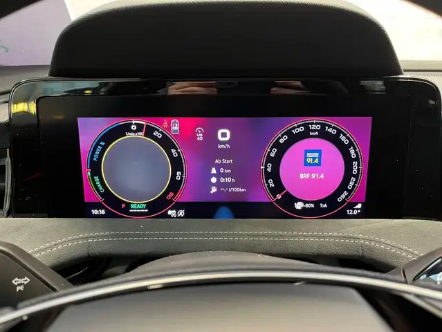 Skoda Superb view 12