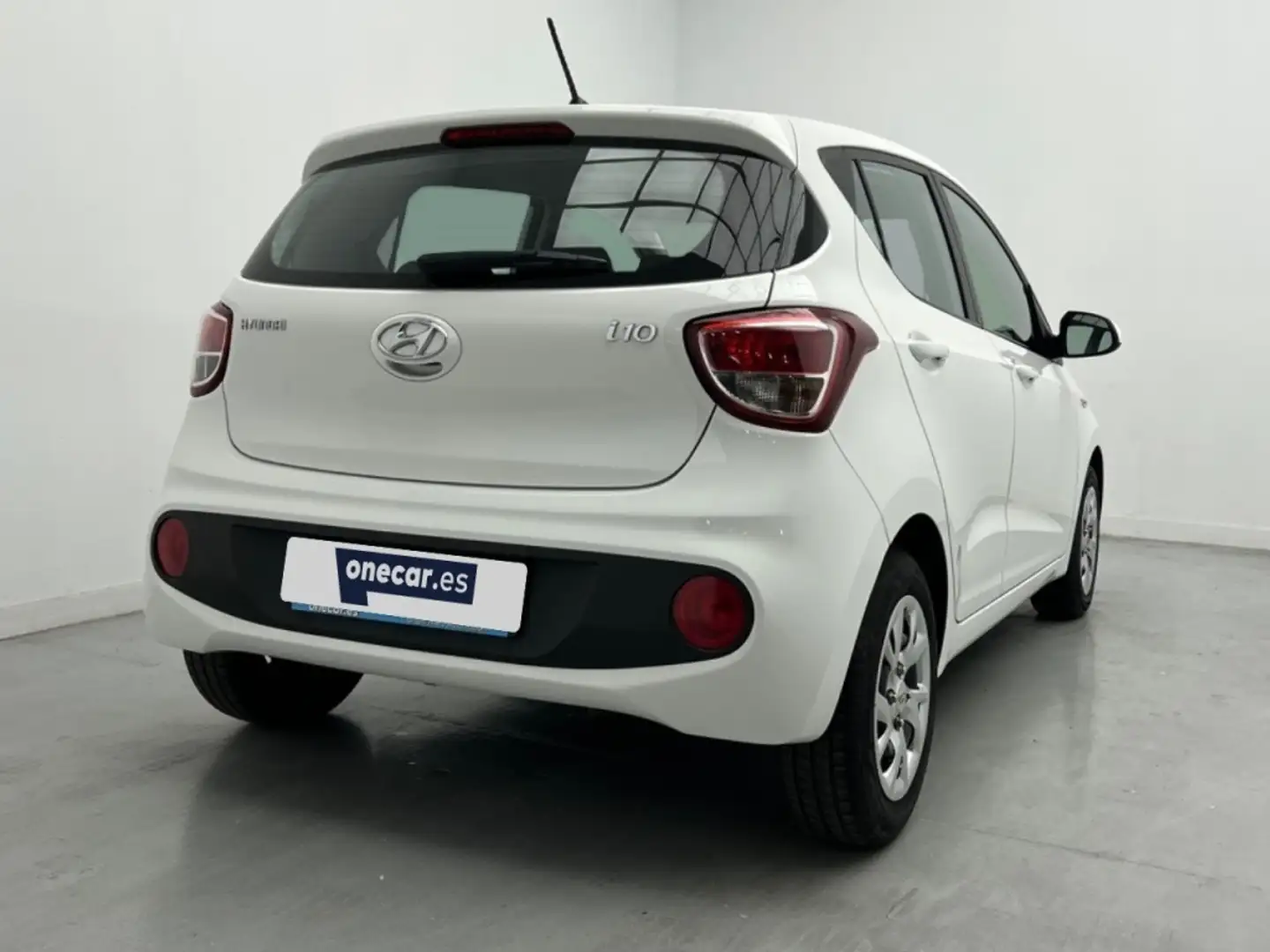 Hyundai i10 1.0 Tecno Wit - 2