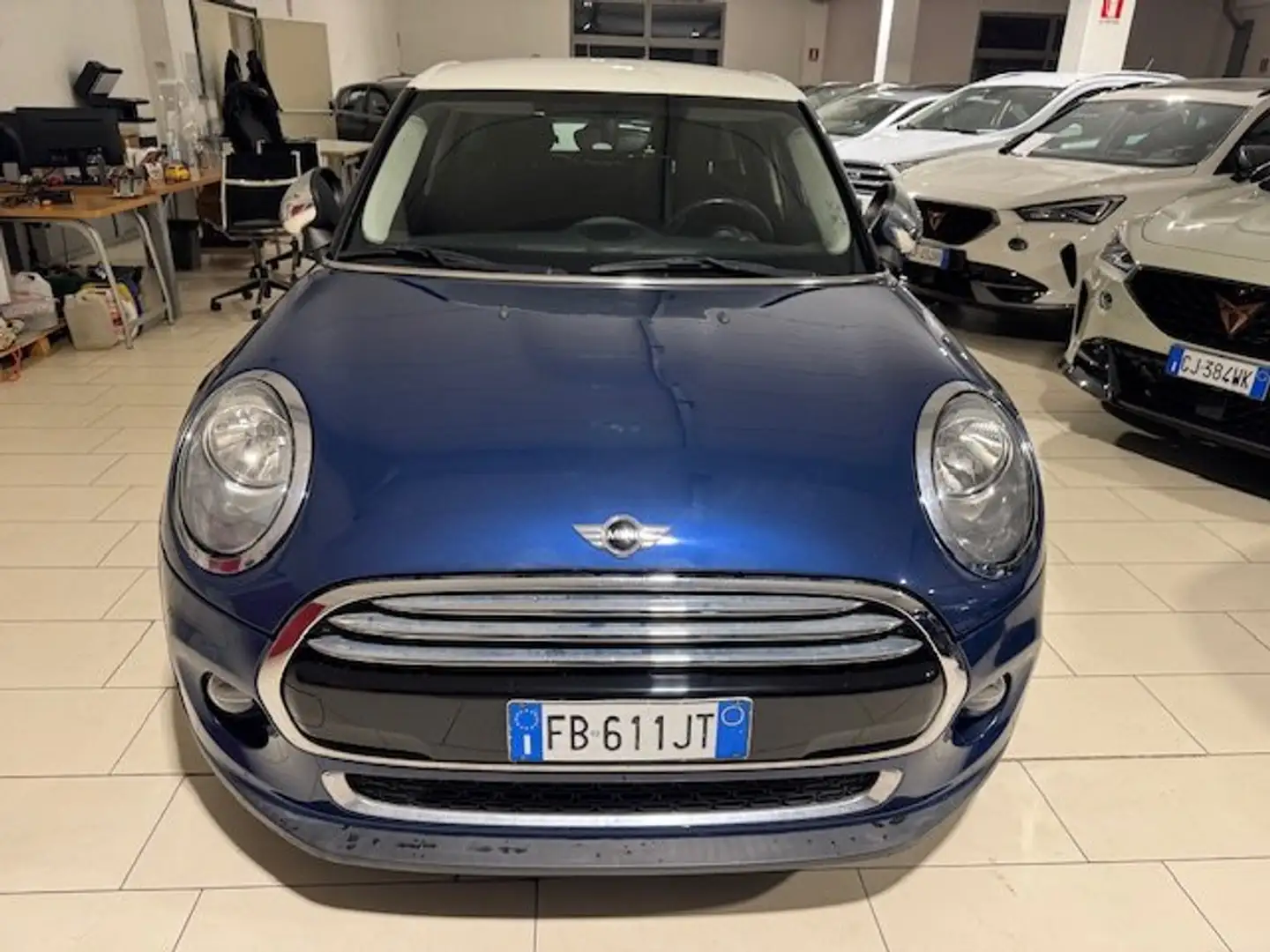 MINI Cooper D 1.5 115cv Business XL Bleu - 2