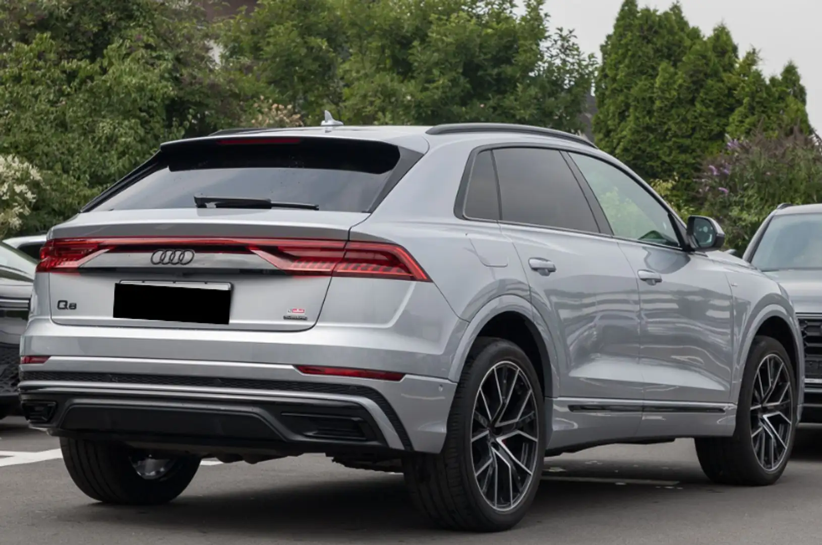 Audi Q8 55 TFSIe S line quattro Grau - 2