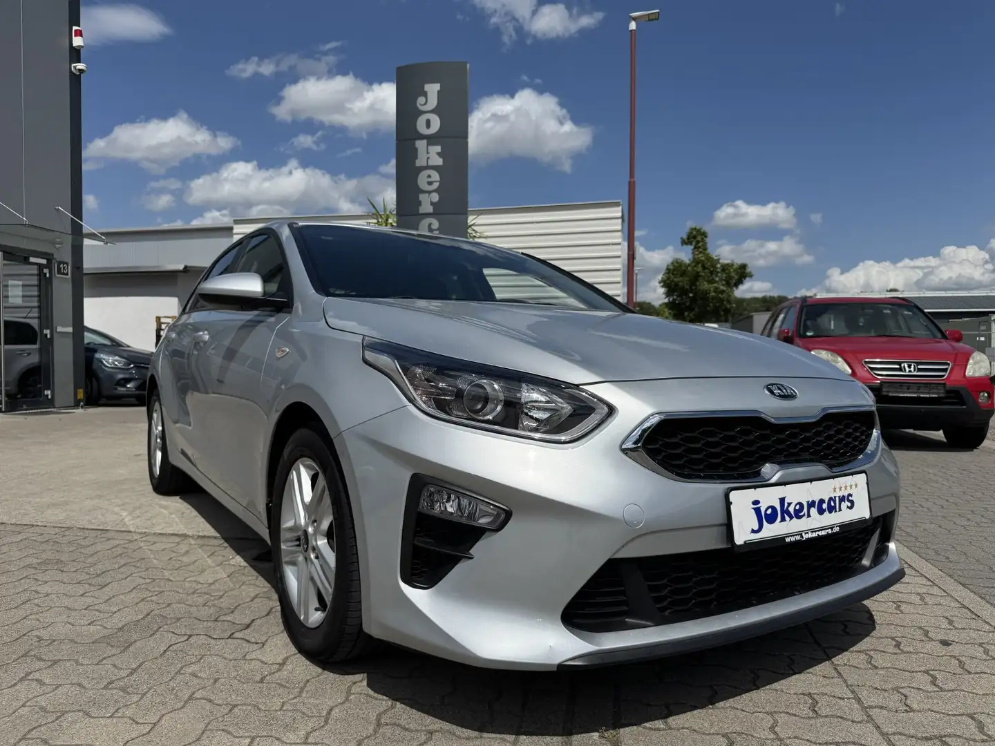 Kia Ceed / cee'd 1.0 T-GDI CarPlay,Sitz und Lenkradheizung Zilver - 1