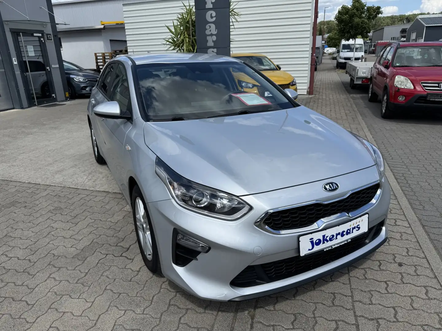 Kia Ceed / cee'd 1.0 T-GDI CarPlay,Sitz und Lenkradheizung Zilver - 2