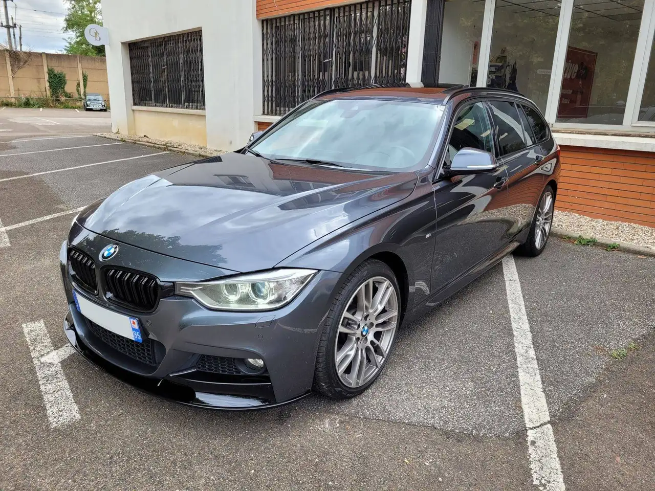 BMW 335