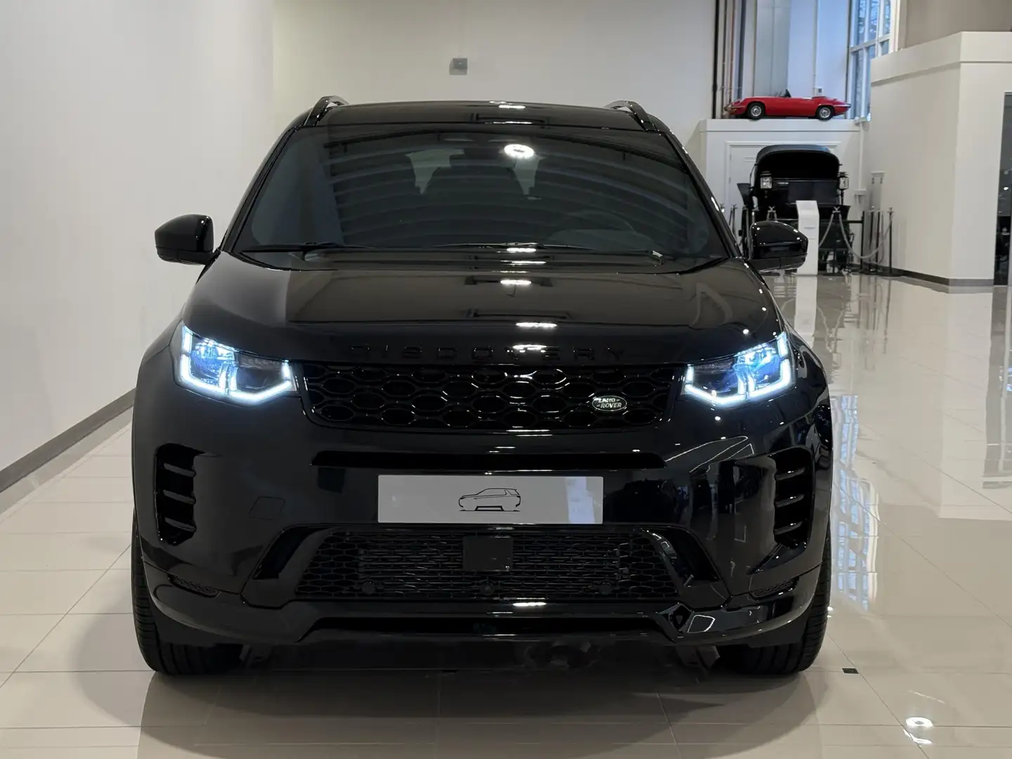 Land Rover Discovery Sport 1.5 P270e PHEV Dynamic Edition | Limited Edition | Fekete - 2
