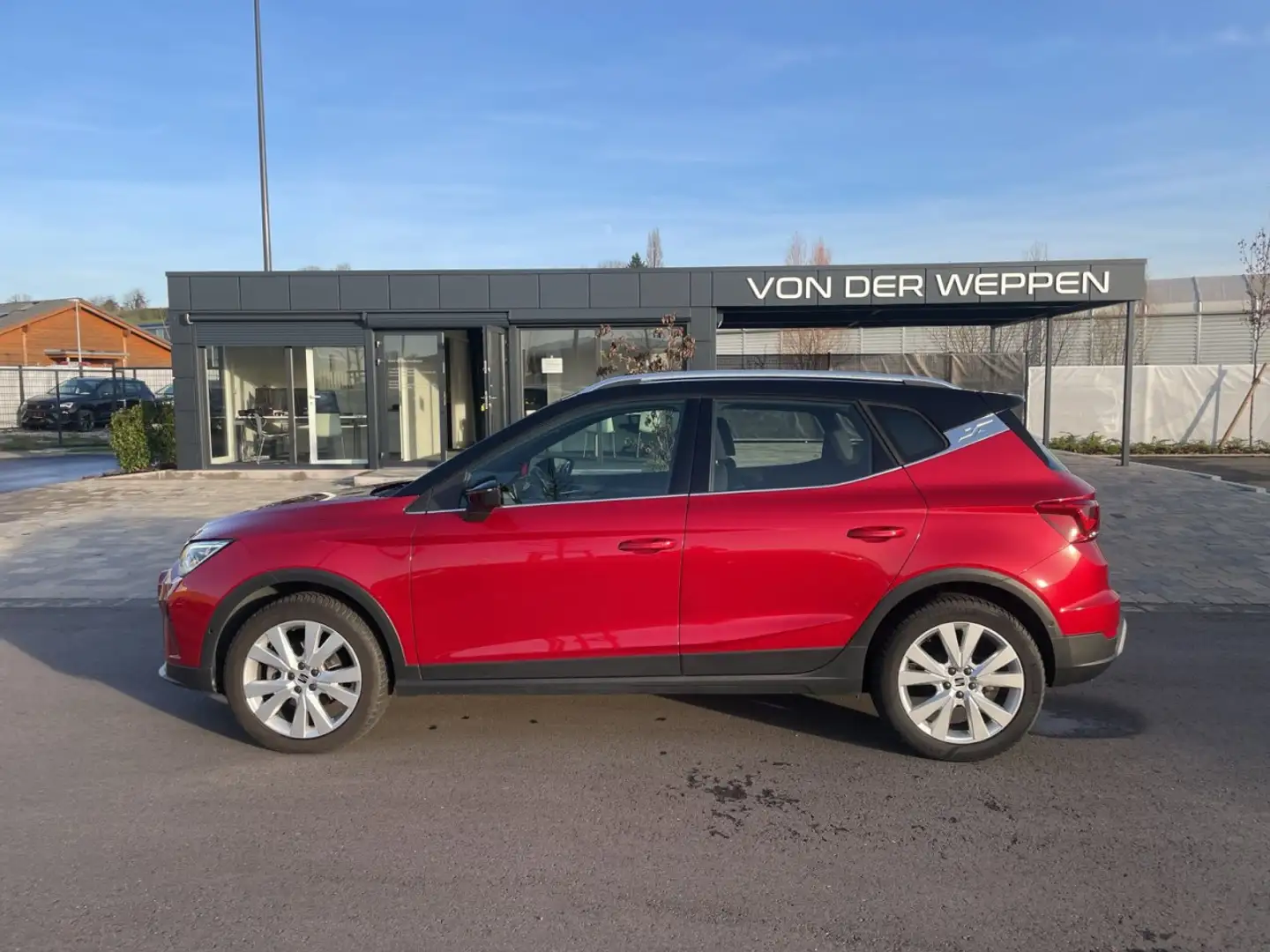 SEAT Arona Xperience TSI AHK Navi Kamera PDC v+h Klima Navi Roşu - 2