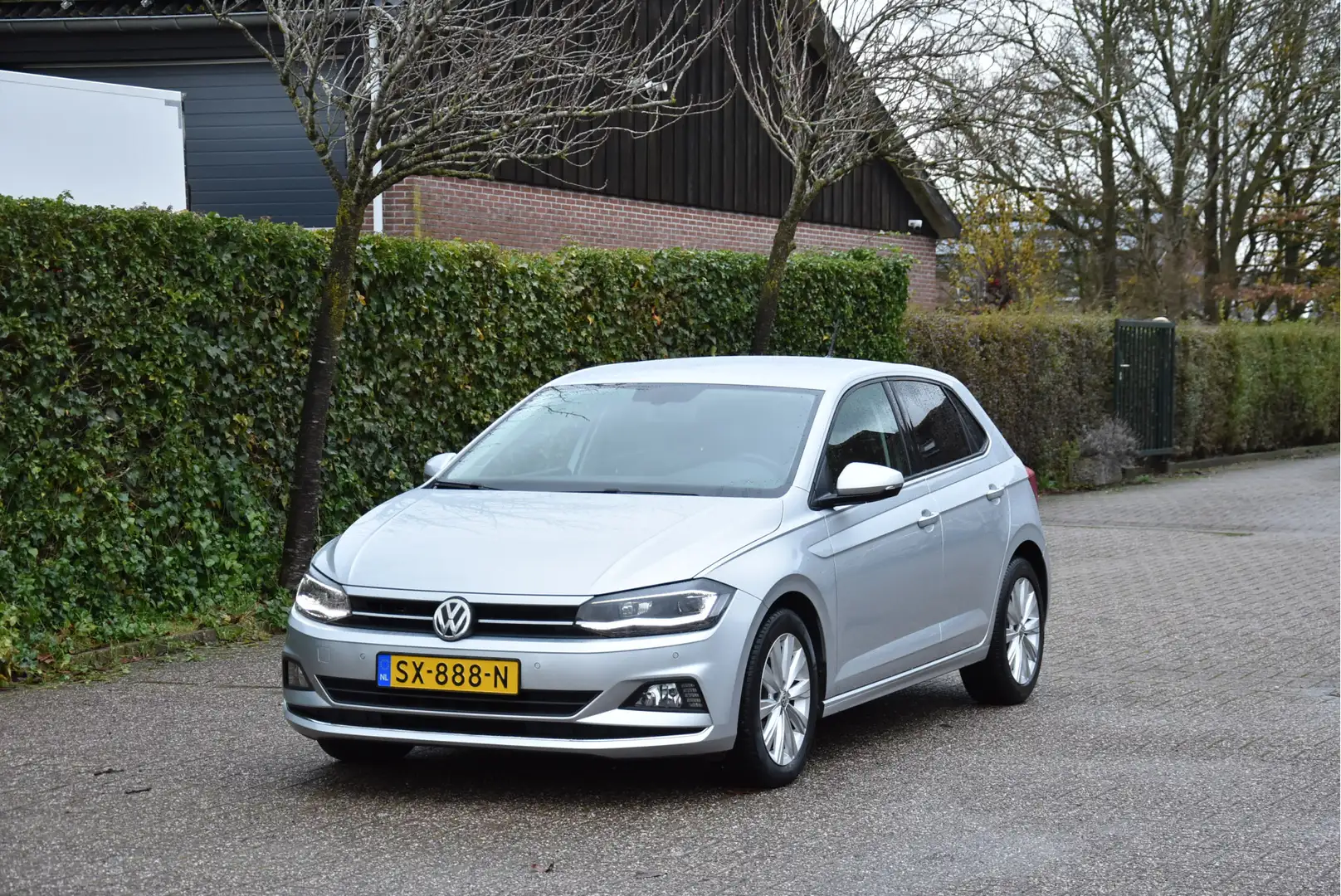 Volkswagen Polo 1.0 TSI Highline in Topstaat NAP virtueel cockpit Gris - 1