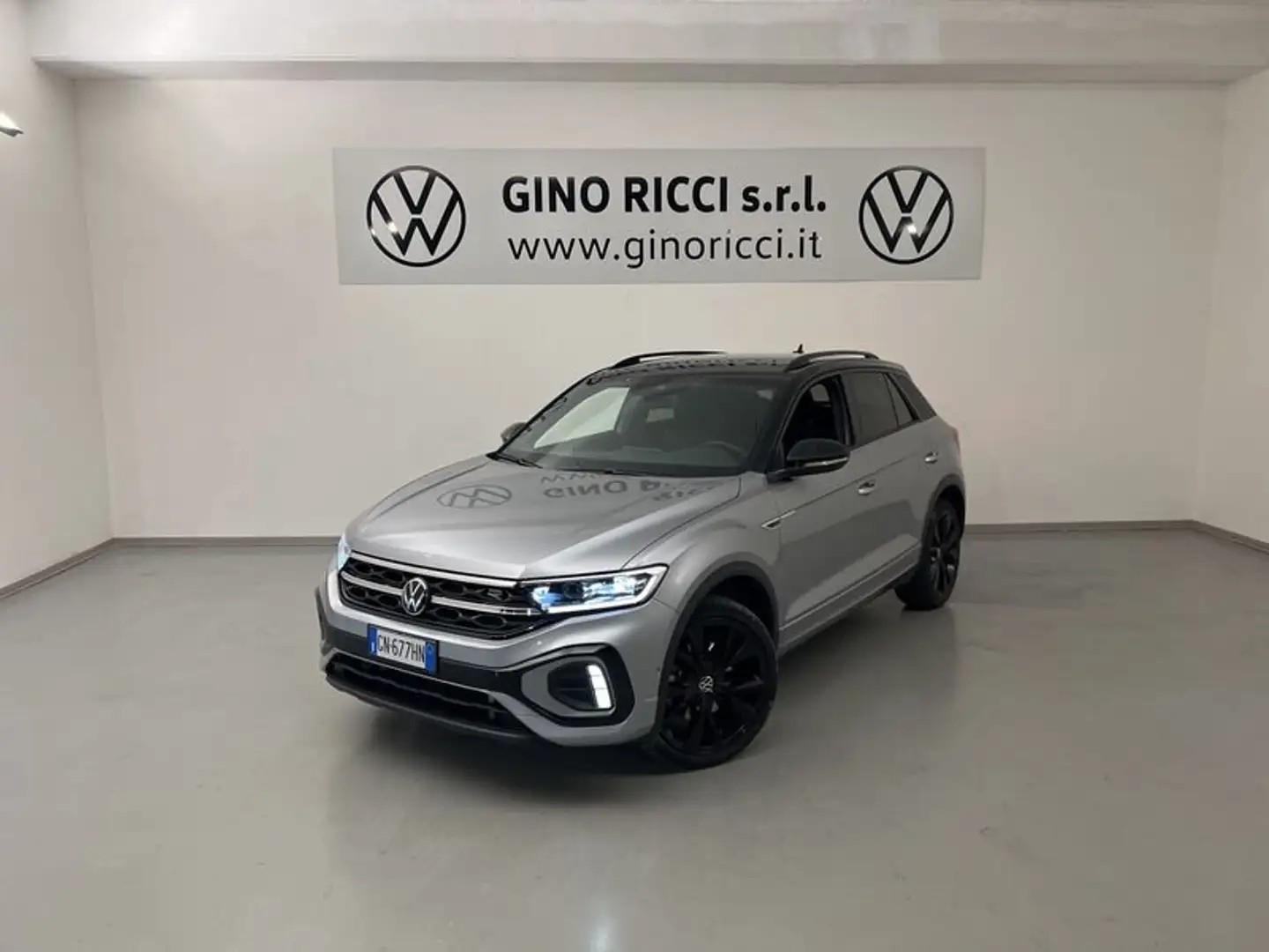 Volkswagen T-Roc 2.0 TDI SCR 150 CV DSG 4MOTION R-Line Plateado - 1