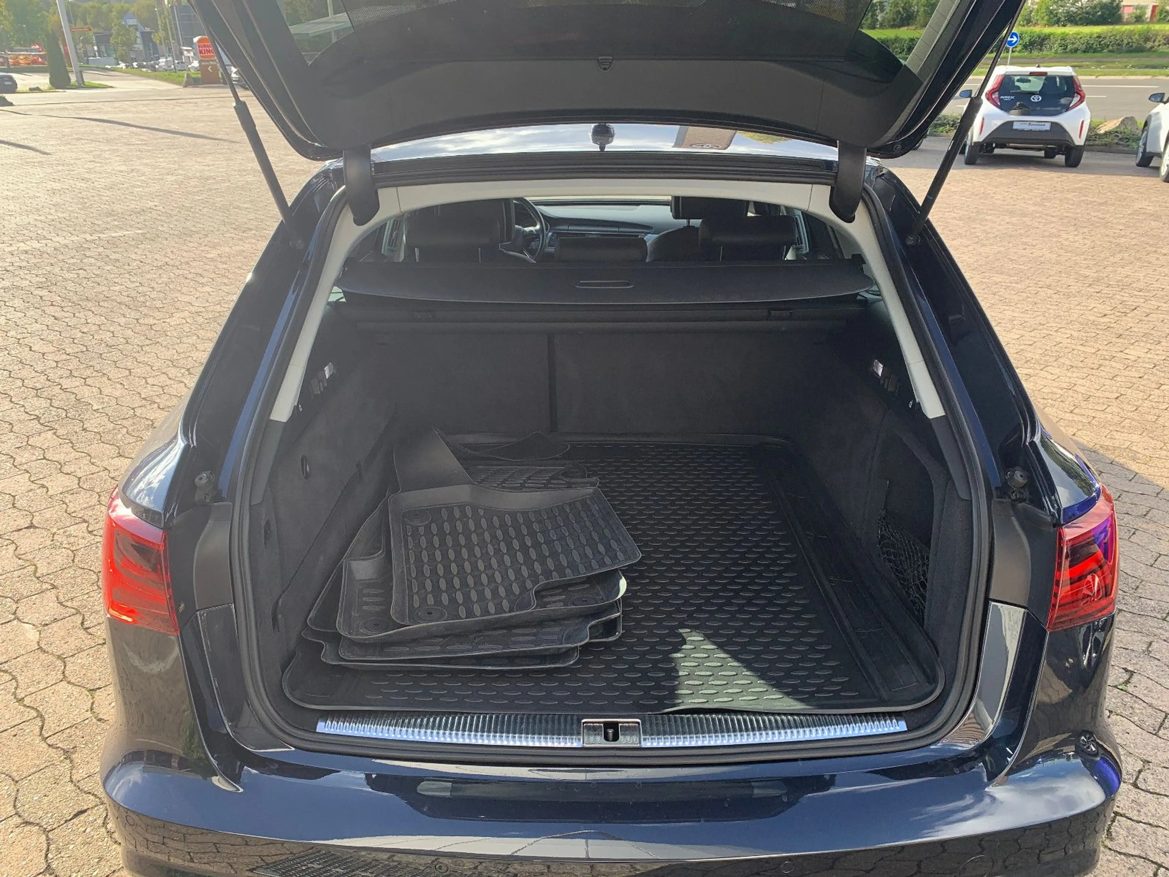 Audi A6 Avant 2.0 TDI quattro — photo 3