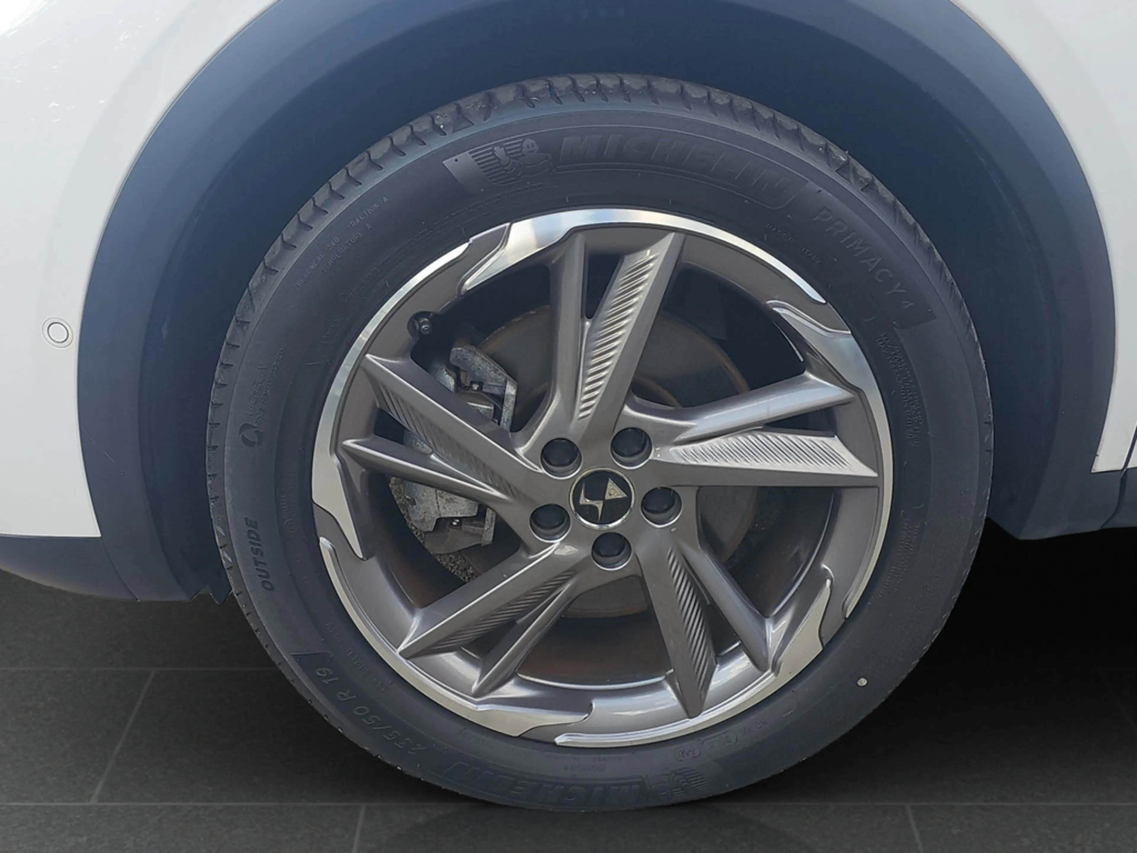 DS Automobiles DS 7 Crossback 225 E-Tense 4x4 Grand Chic ACC — photo 8