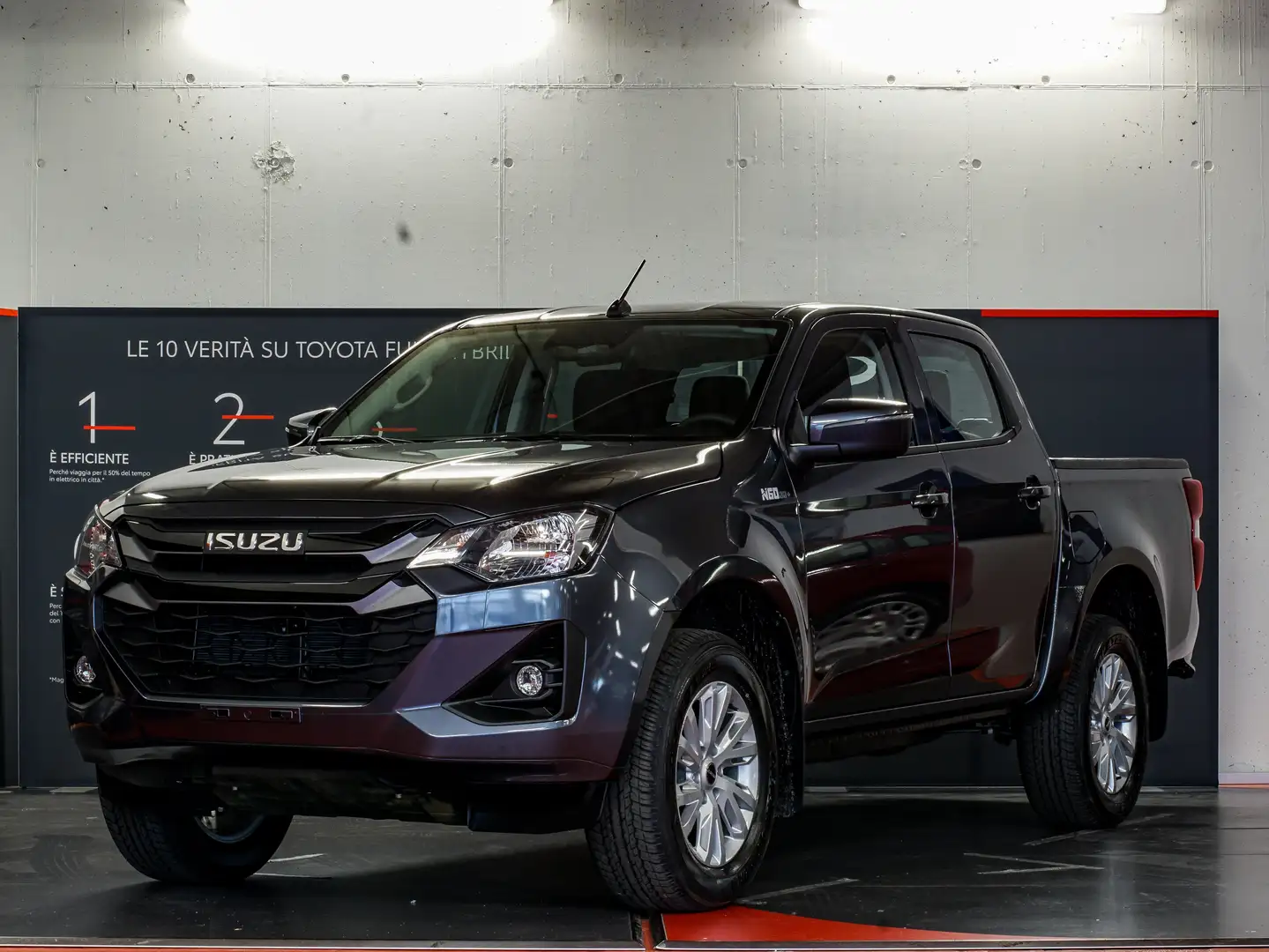 Isuzu D-Max 1.9 crew N60BB+ 4x4 auto Grigio - 1