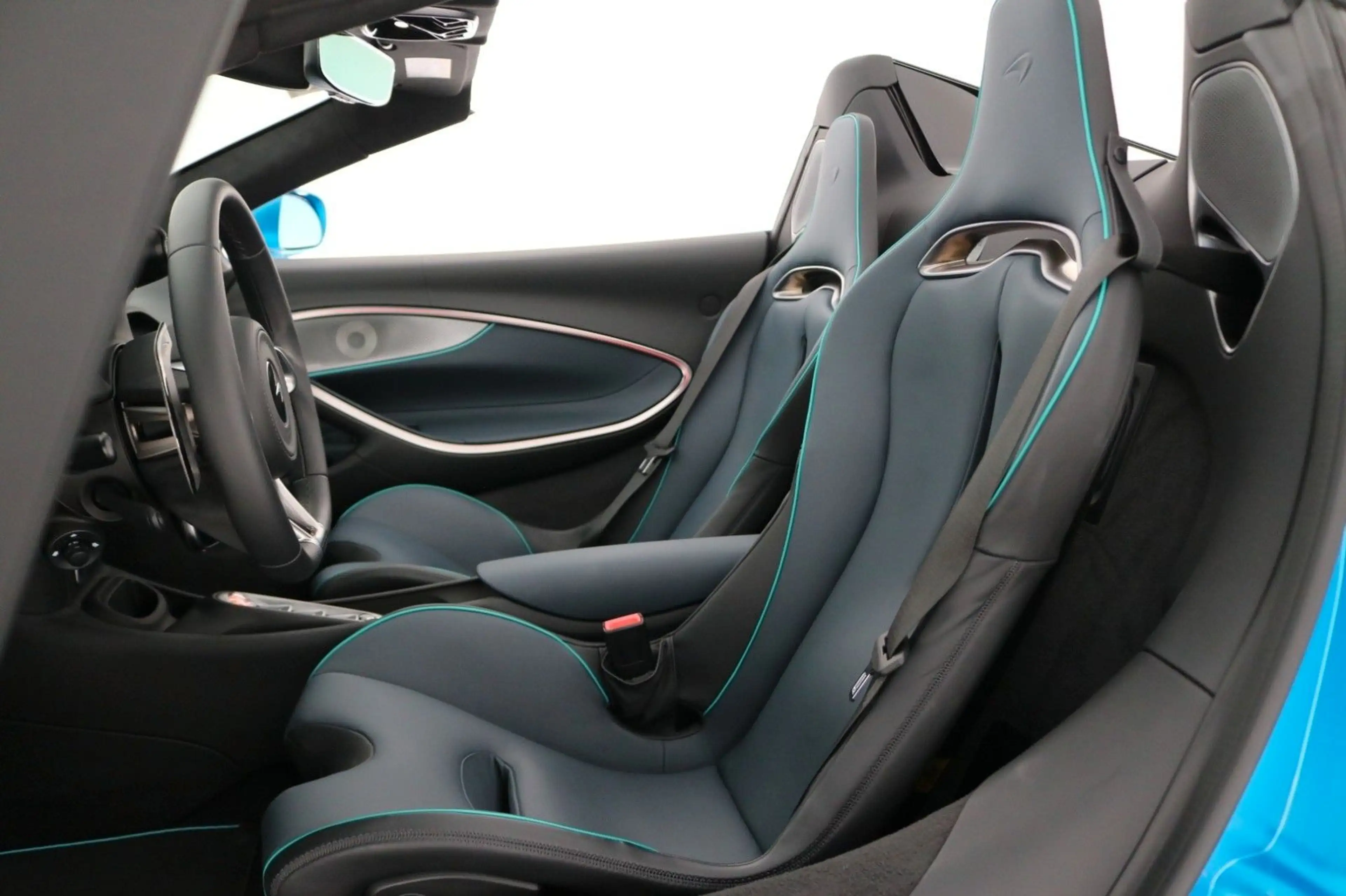 McLaren Artura Spider MSO 700Ps. — photo 15