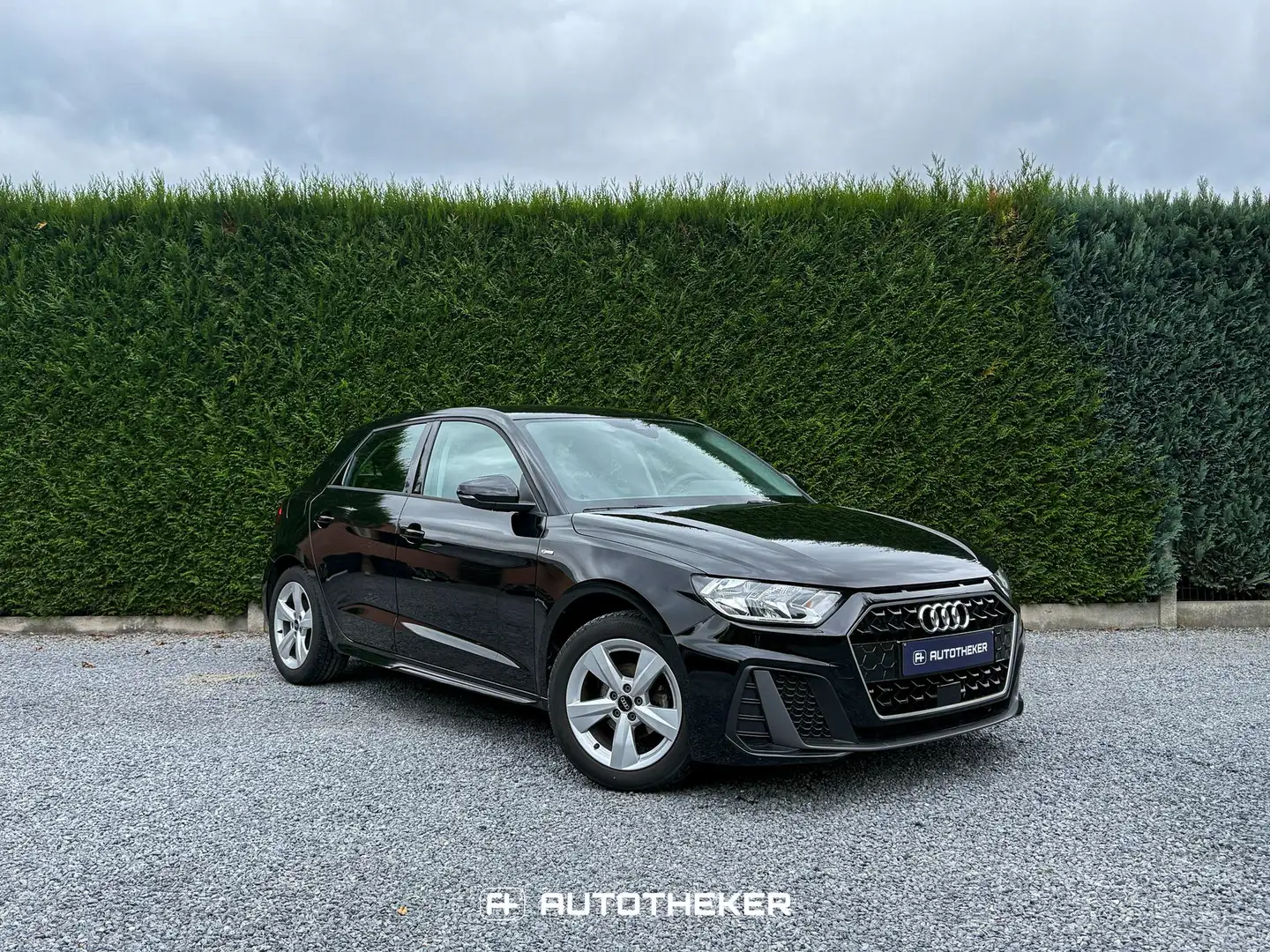 Audi A1 A1 25 TFSI Sportback S-LINE | Carplay | PDC A Noir - 1