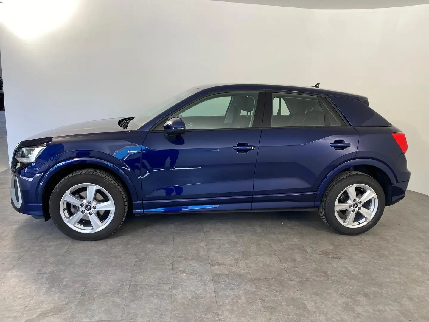 Audi Q2 35 2.0 TDI S line LED*NAVI*AHK*PANORAMA 85 kW (... Blau - 2