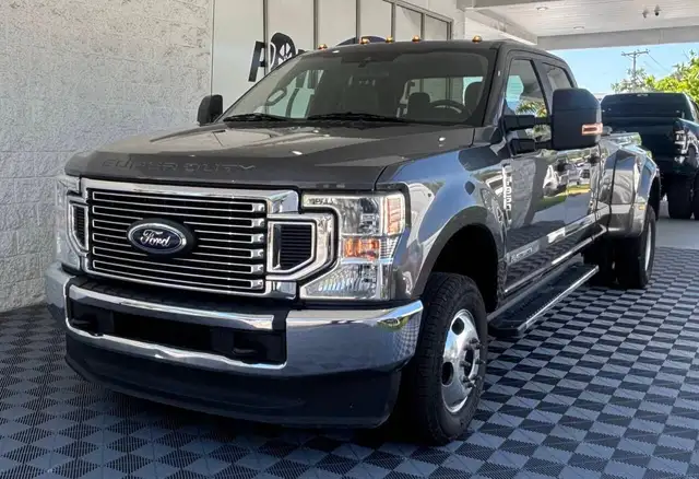 Ford F-350 F-350 Super Duty XL 4x4 4dr Crew Cab 8 ft. LB DRW Pickup