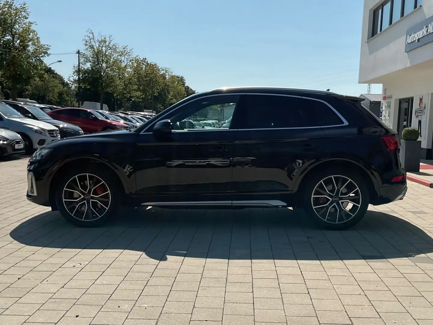 Audi SQ5 3,0 TDI quattro AHK LED HeadUp RFK ACC ViCo Schwarz - 2