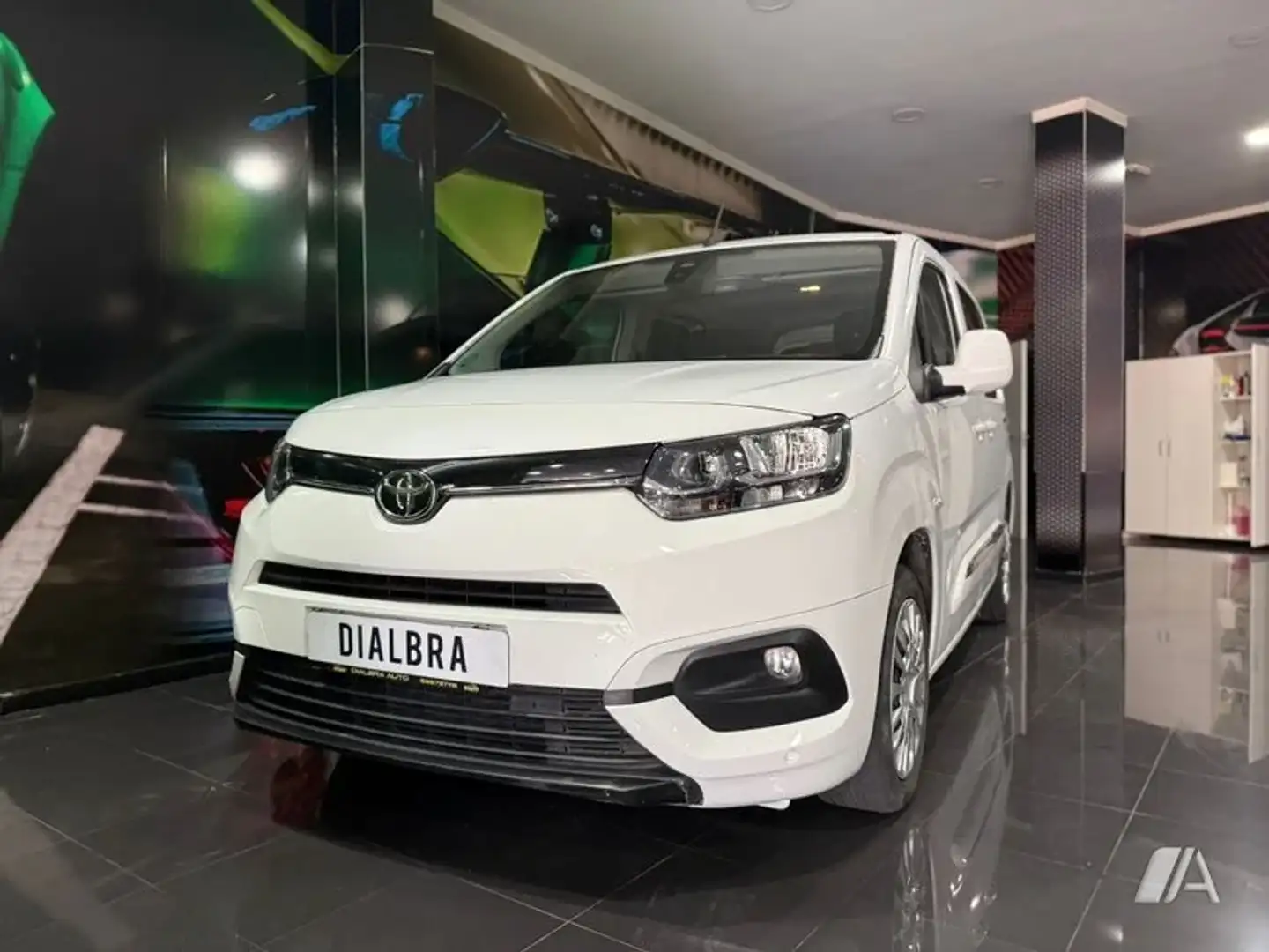 Toyota Proace City TOYOTA Industrial  Manual de 5 Puertas Blanco - 1