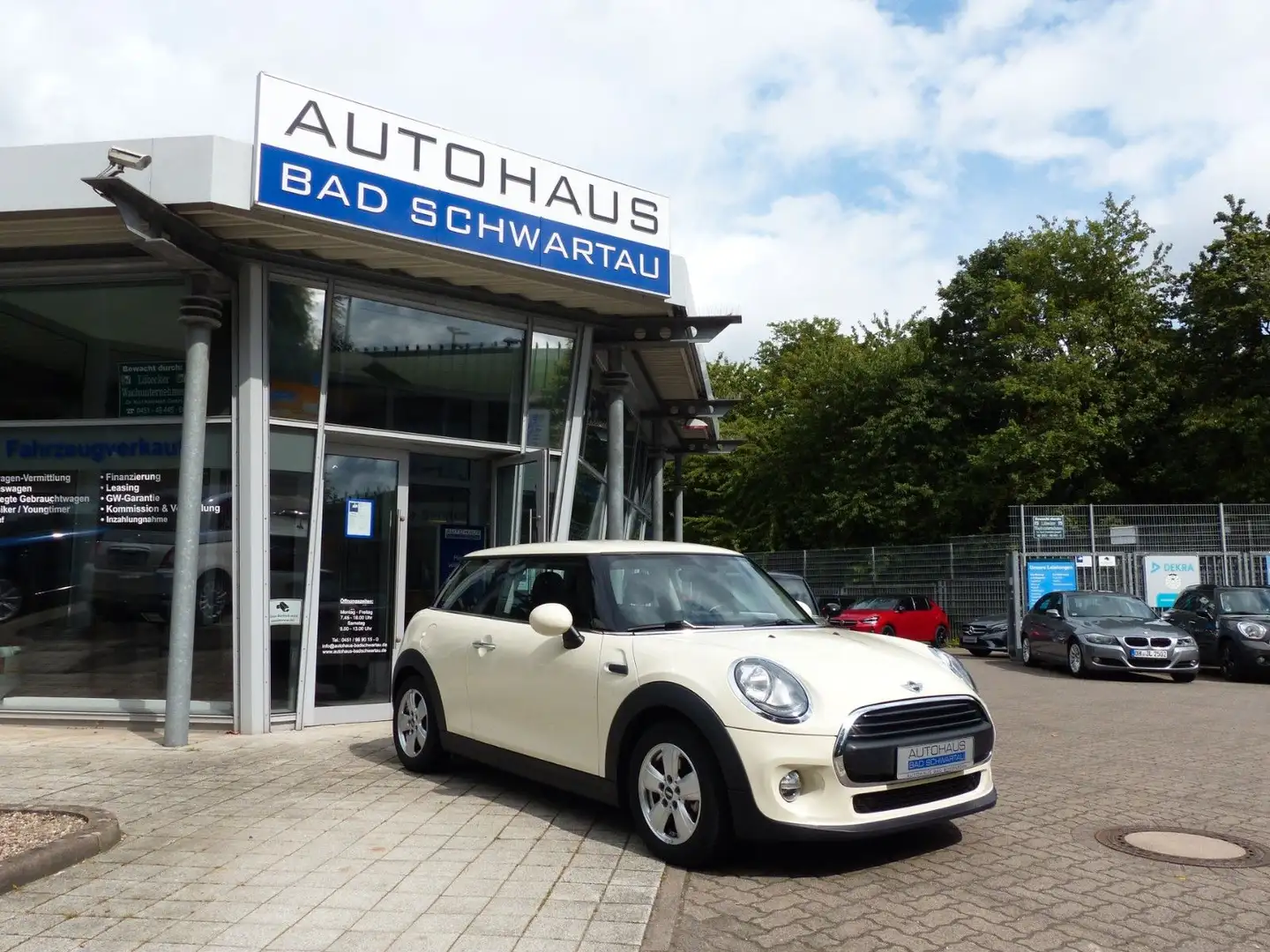 MINI One One"Pepper",Bluetooth,Klimaaut.,Tempomat,Sitzhzg Weiß - 1