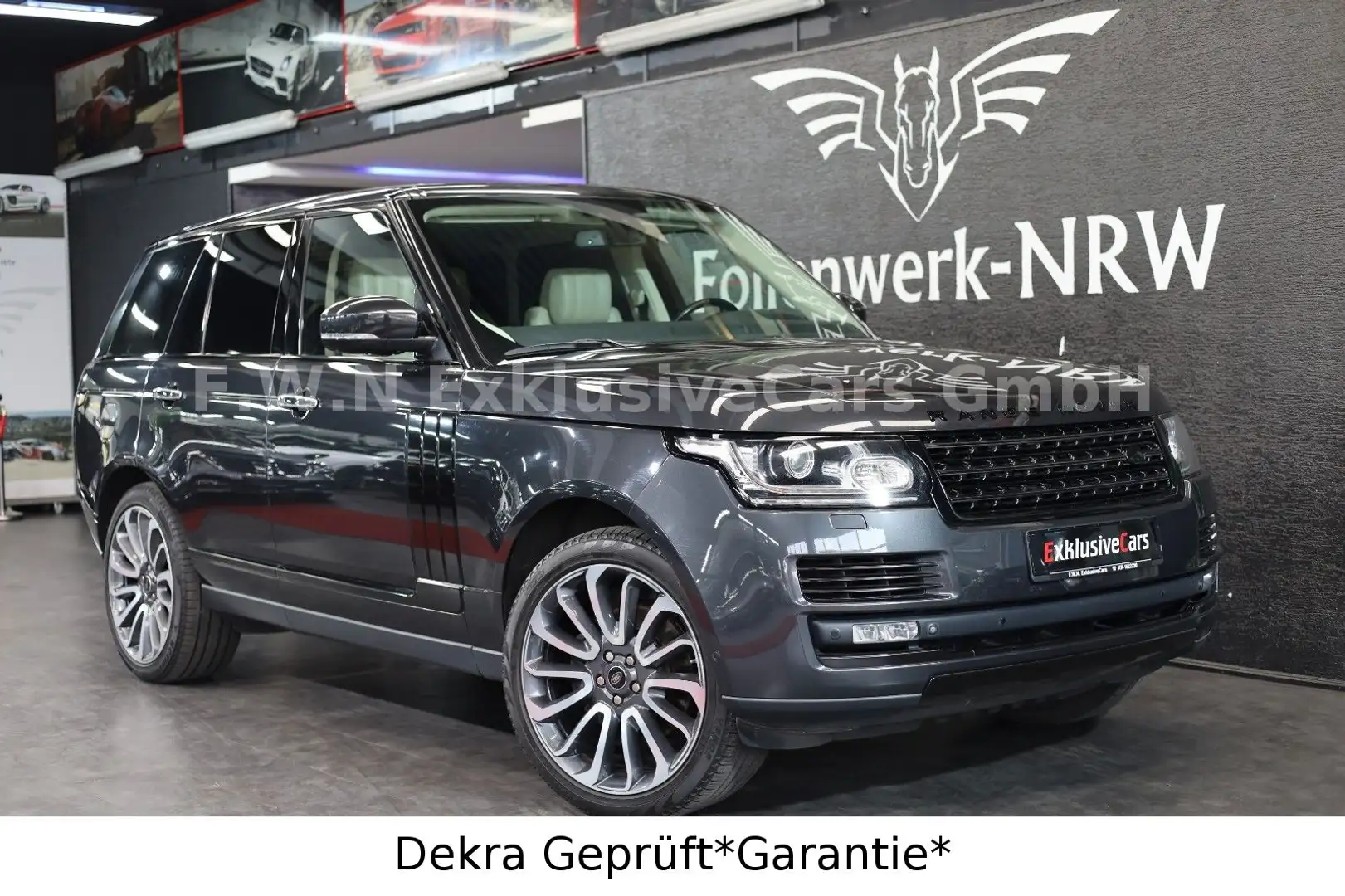 Land Rover Range Rover Vogue 3,0 TDV6 Pano/Massage/360° Schwarz - 1