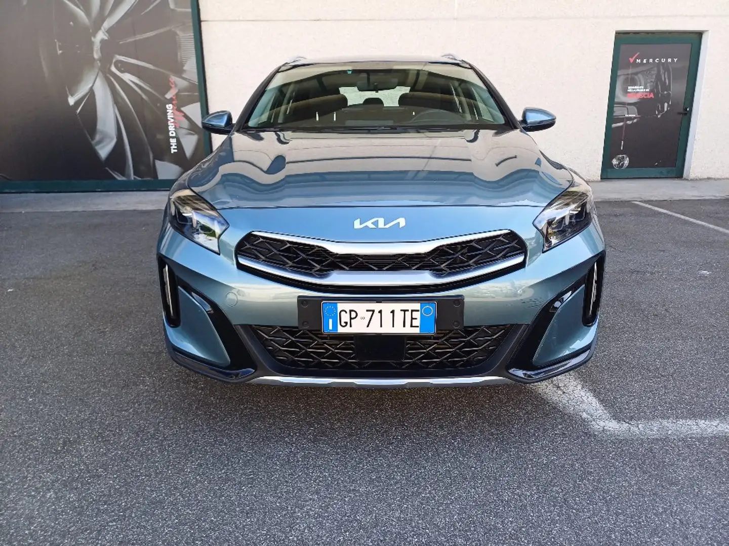Kia XCeed 1.6 CRDi 136 CV MHEV DCT Business Gris - 1