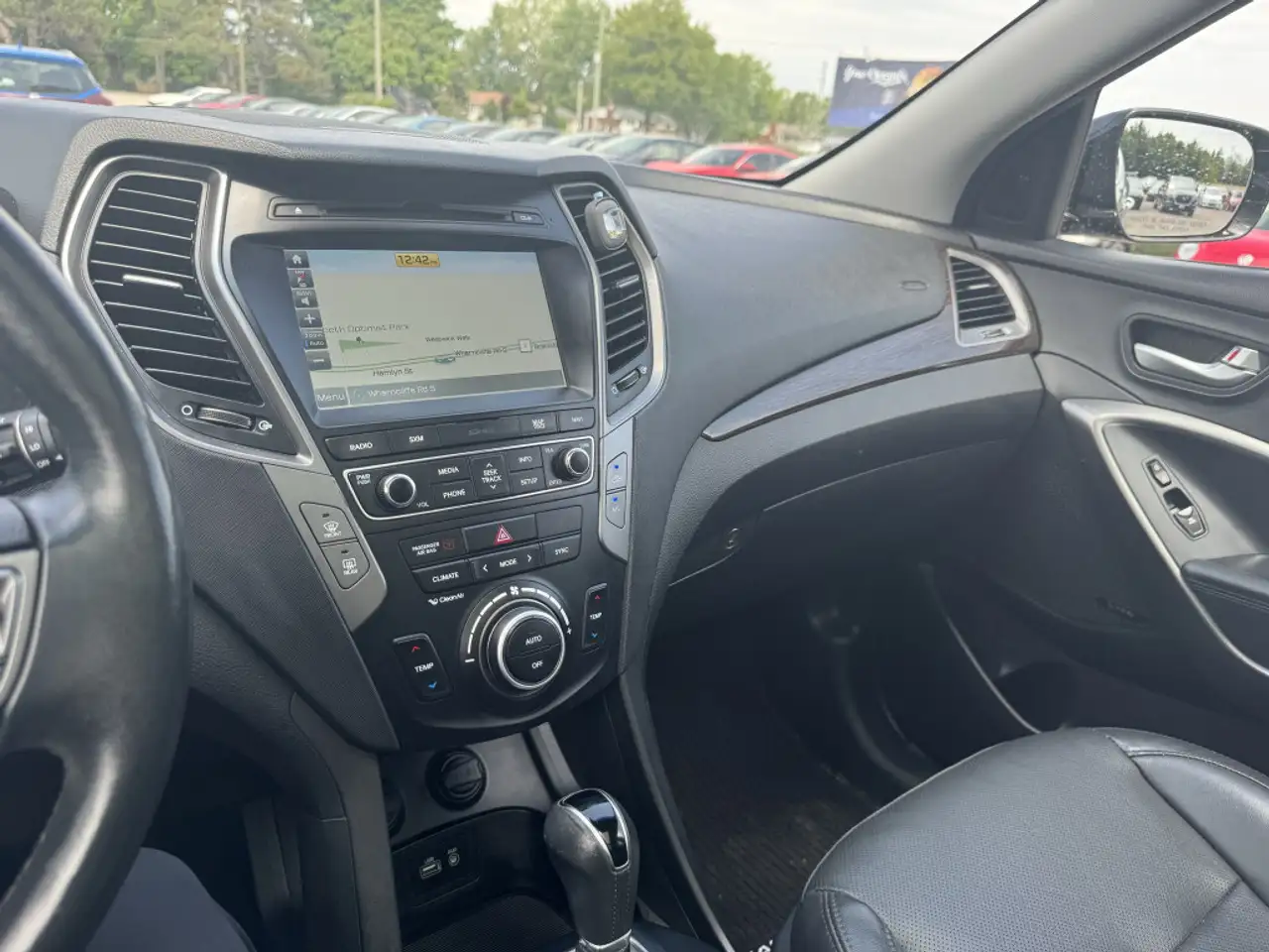 Hyundai SANTA FE снимка Hyundai SANTA FE