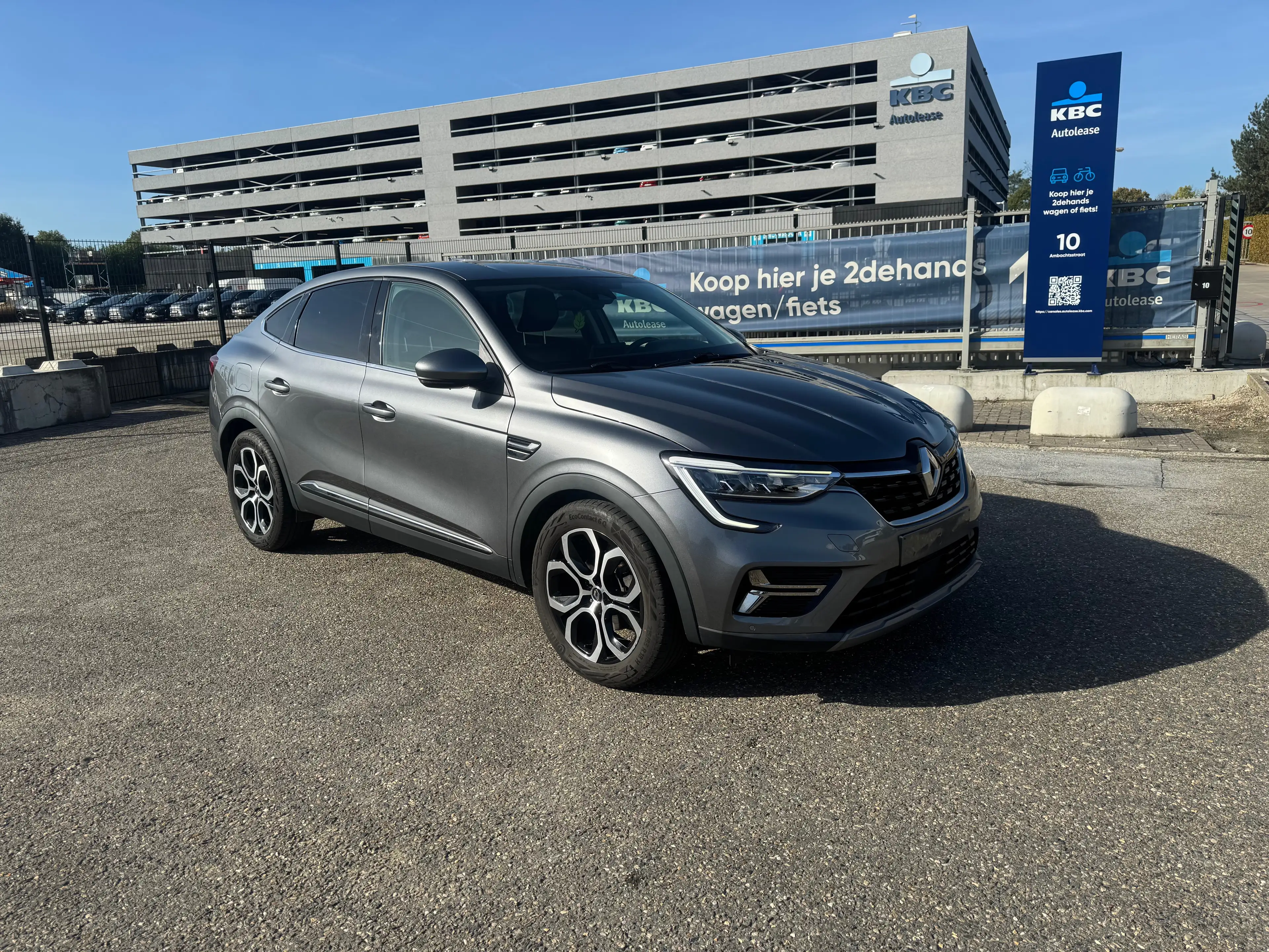 Renault Arkana Arkana E-TECH 1.6i Corporate Edition — photo 3