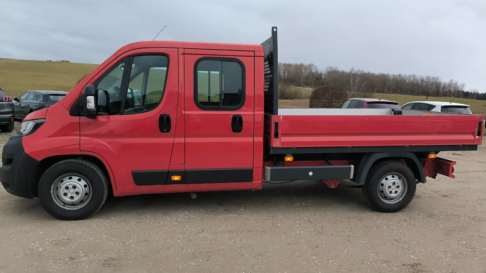 Peugeot Peugeot Boxer 35 L3H2 BlueHDi 165 S&S*7-SITZER* Rot - 2