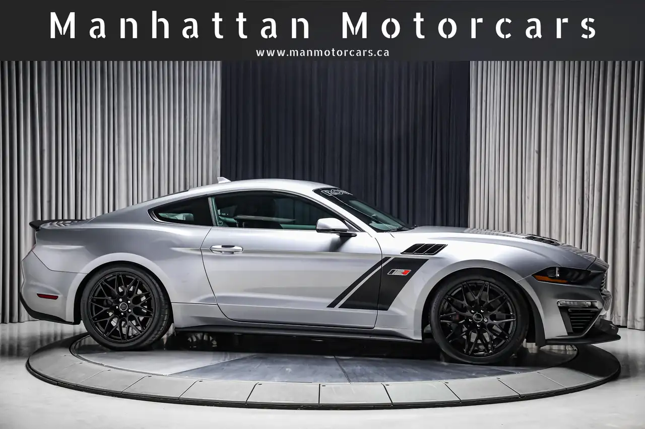 Ford Mustang photo Ford Mustang