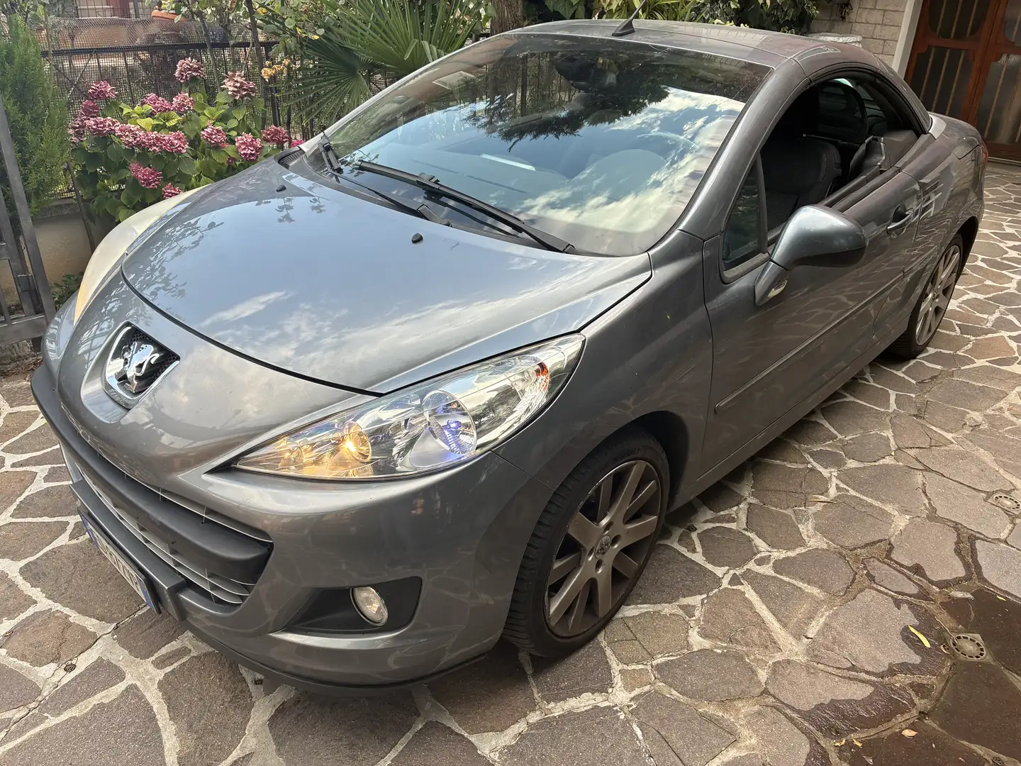 Peugeot 207 CABRIO - 1