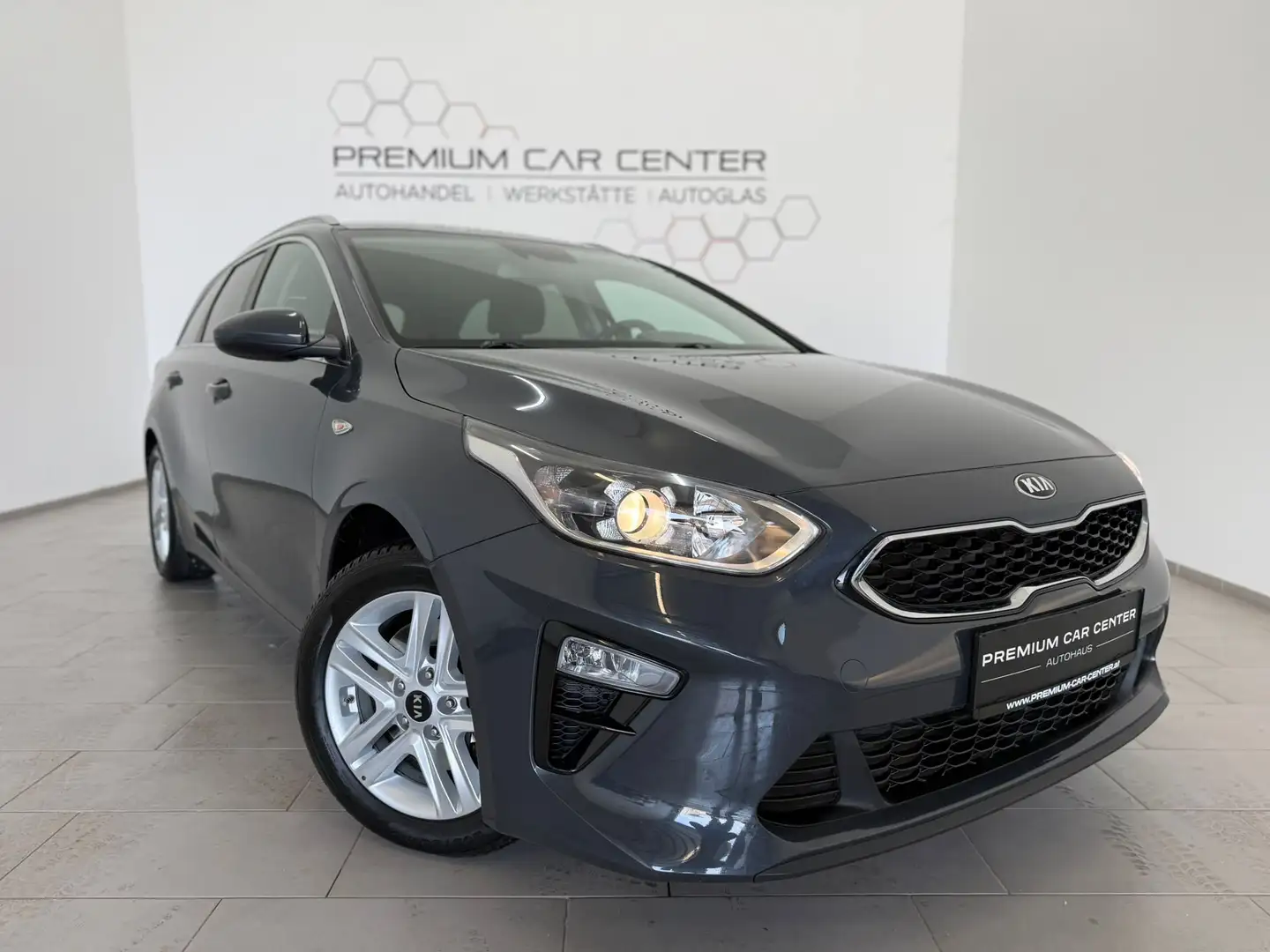 Kia Ceed SW / cee'd SW 1,6 CRDi SCR LED / NAVI / KAMERA / AHV / SITZHZG. Grau - 1