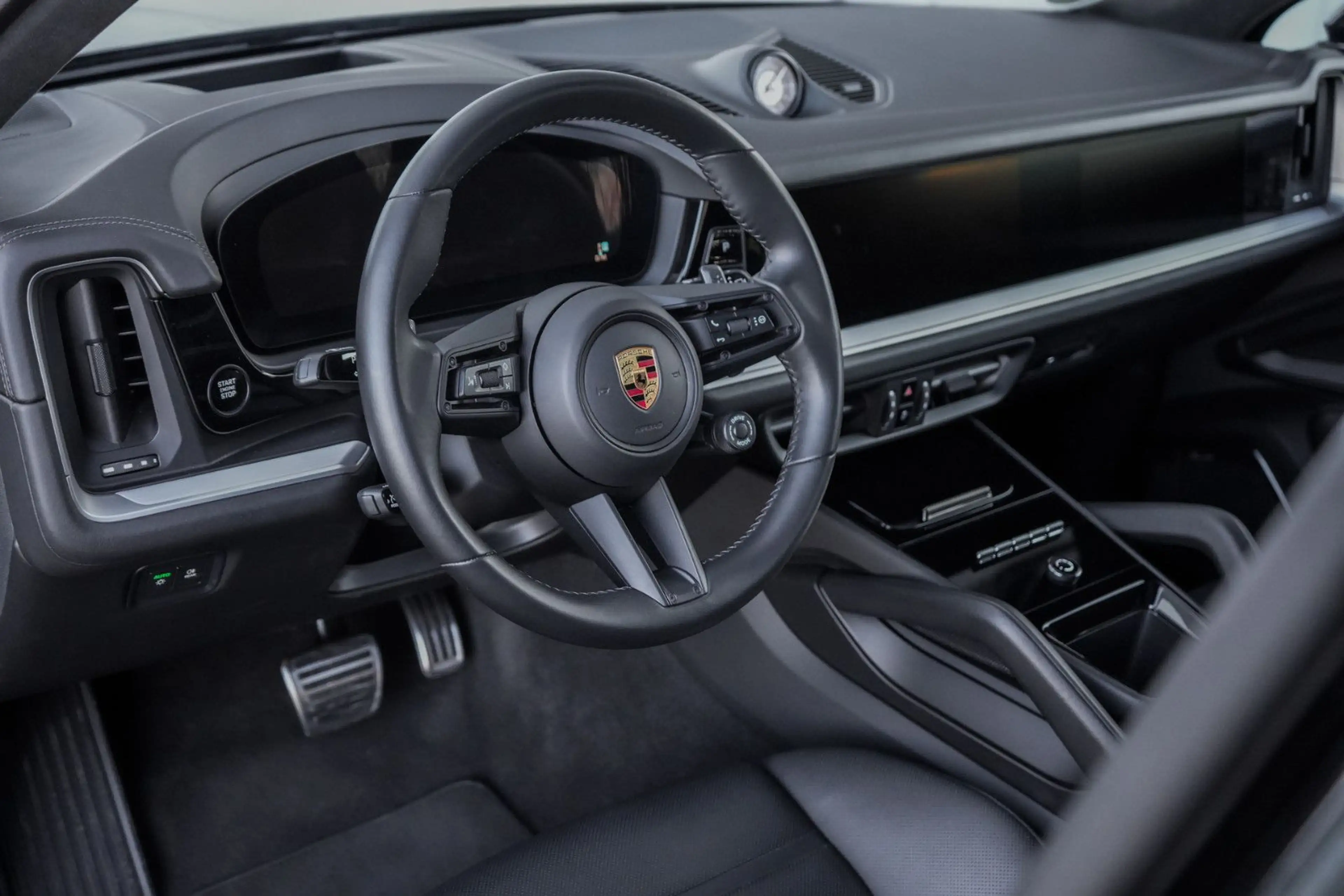 Porsche Cayenne Turbo E-Hybrid — photo 9