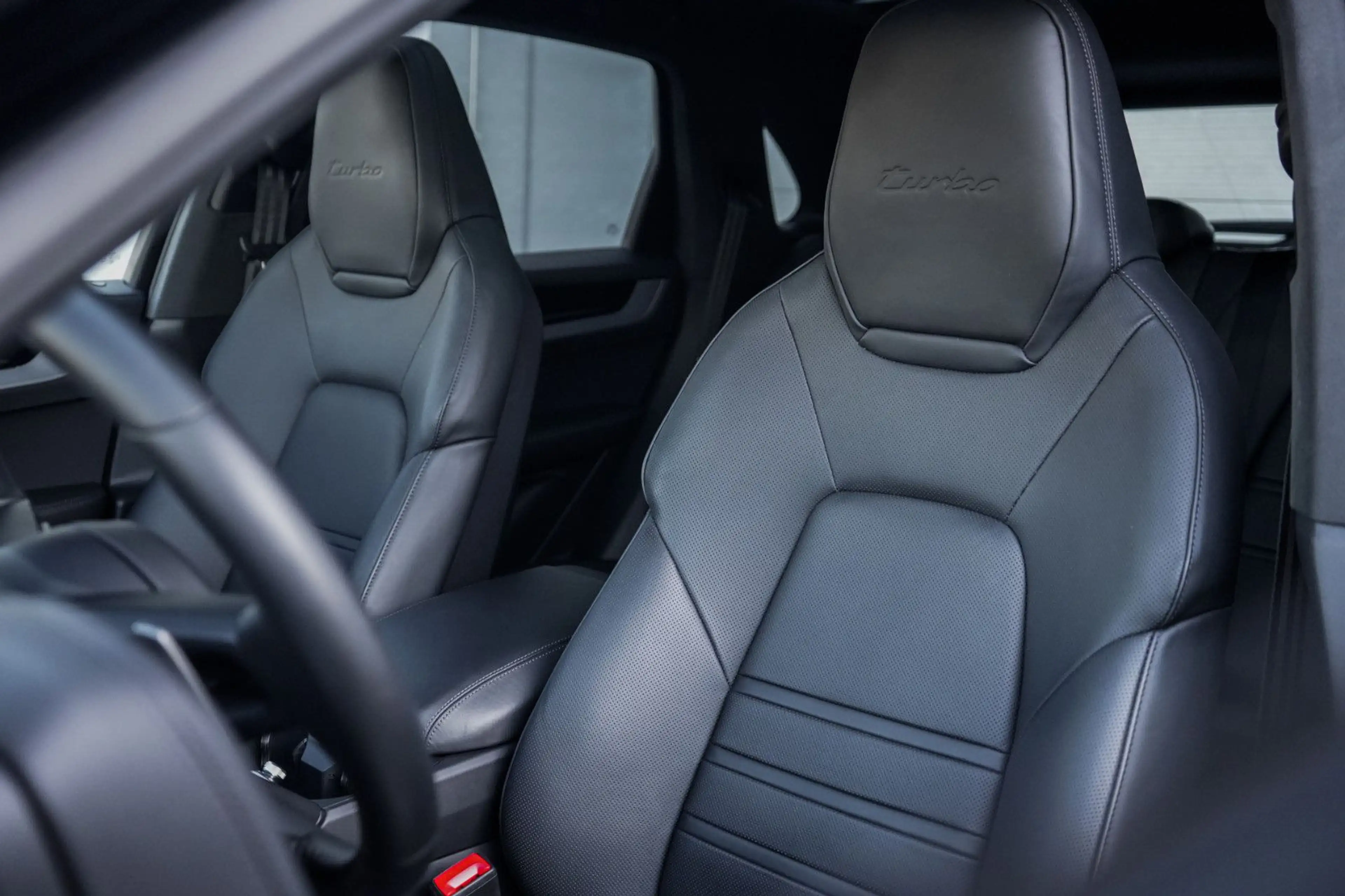 Porsche Cayenne Turbo E-Hybrid — photo 10