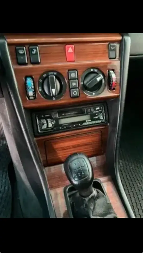 Mercedes-Benz E 200 Serie Speciale, foto 5
