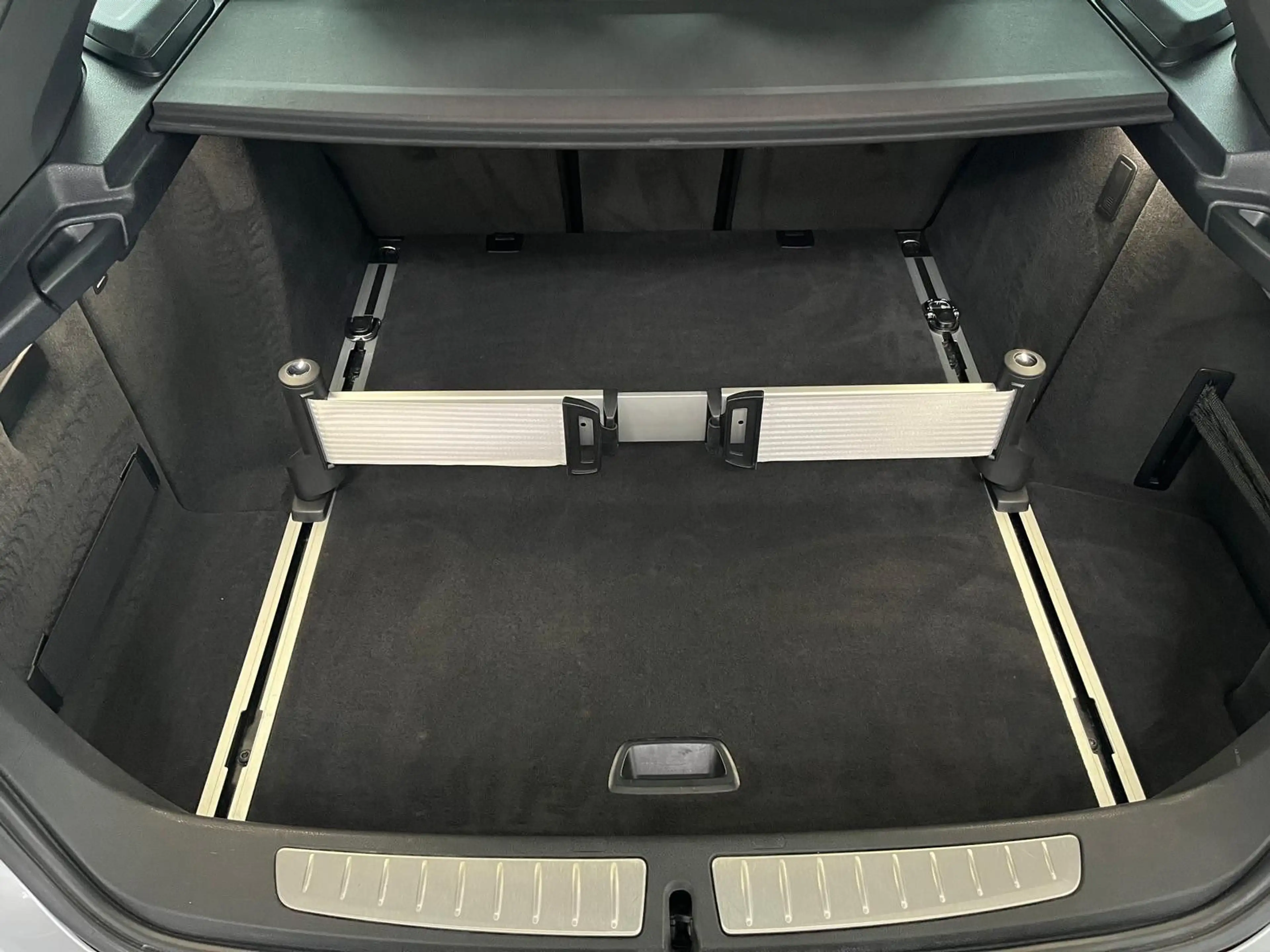 BMW 335 iGT M Paket *Autom.*HuD*Leder*PDC*SHZ**Xenon* — photo 11