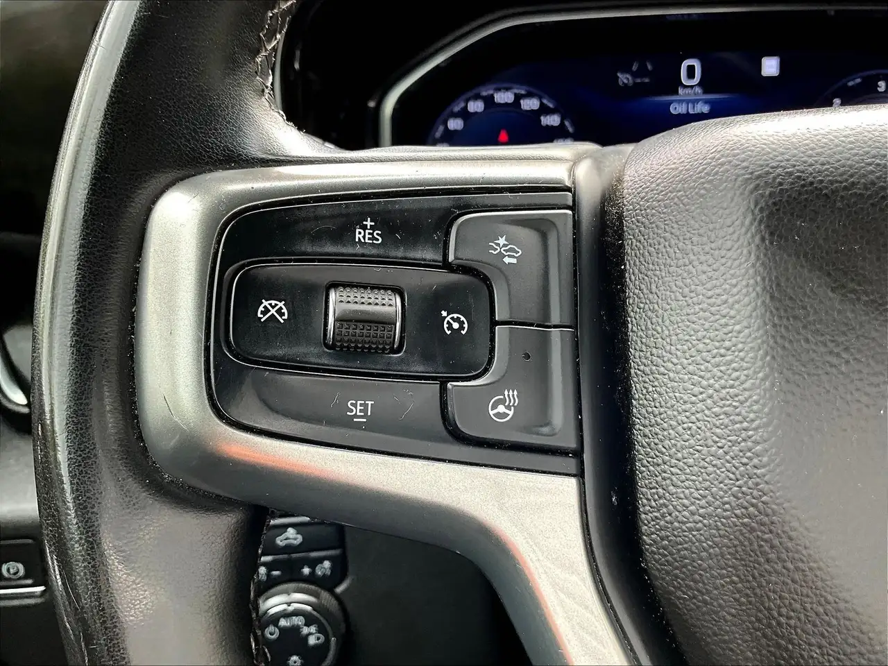 Chevrolet Silverado 1500 photo Chevrolet Silverado 1500