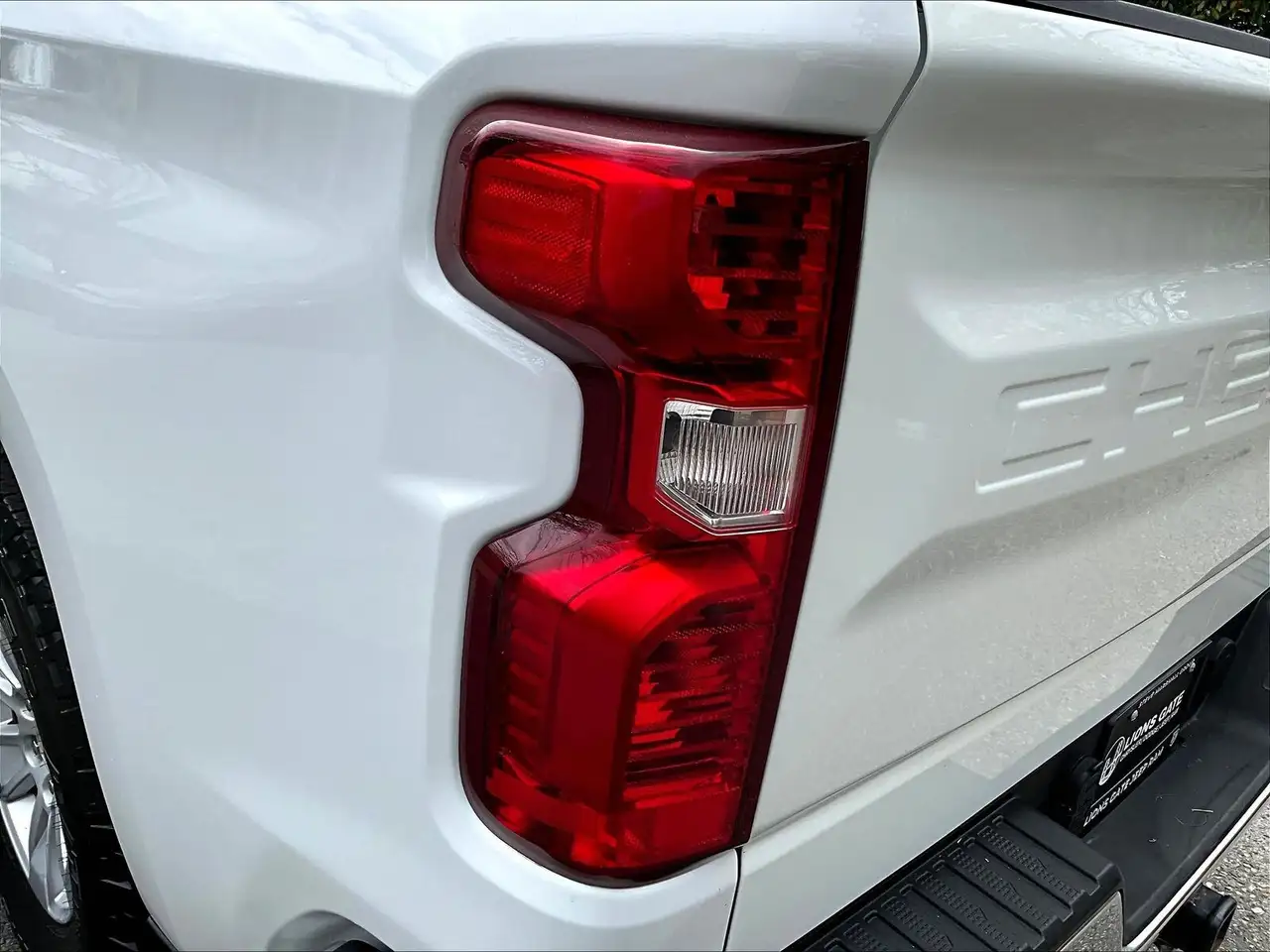 Chevrolet Silverado 1500 photo Chevrolet Silverado 1500
