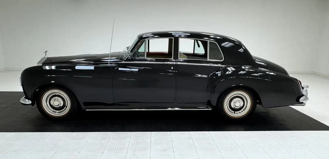 Rolls-Royce Phantom III Saloon, foto 2