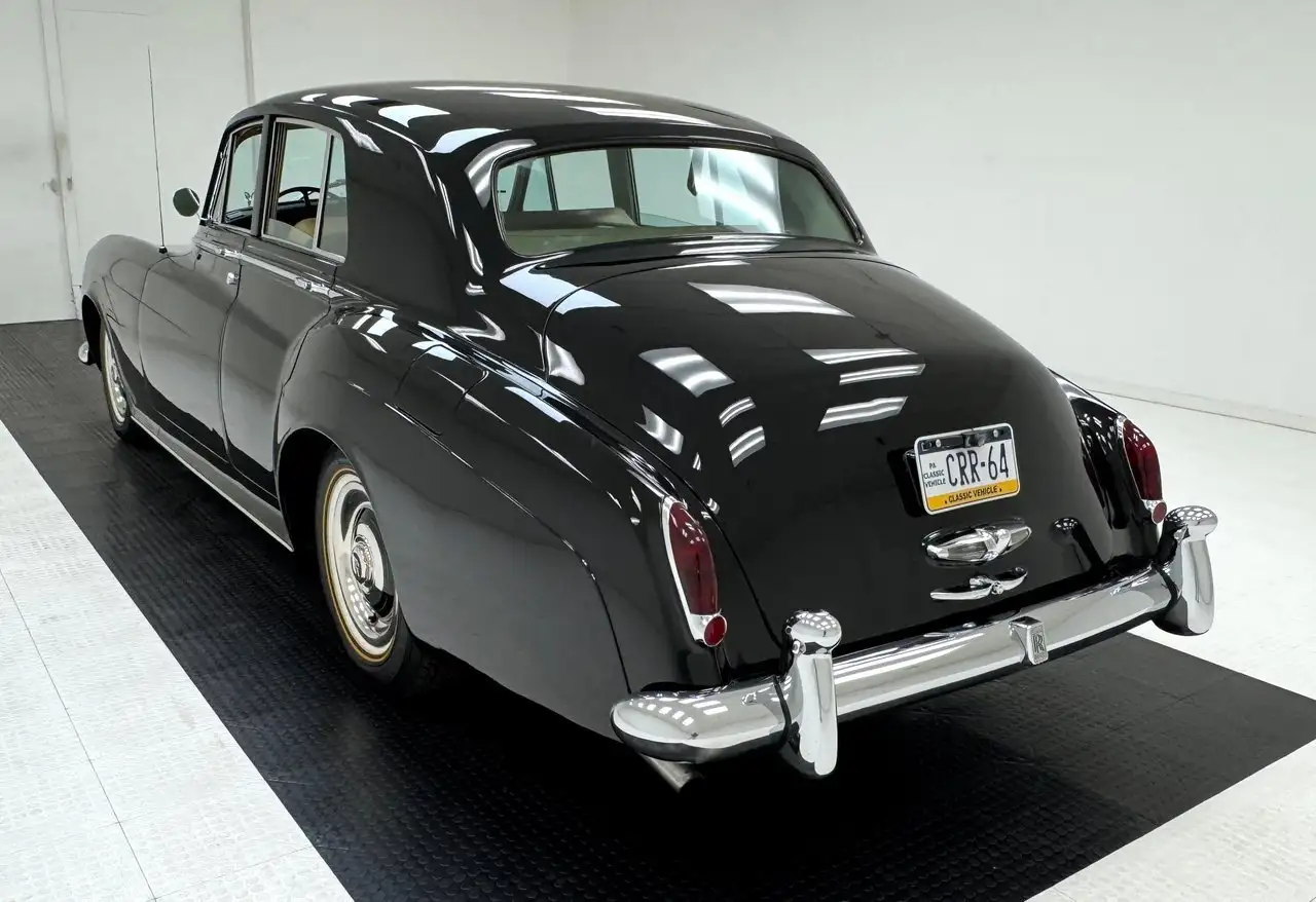 Rolls-Royce Phantom III Saloon, foto 3